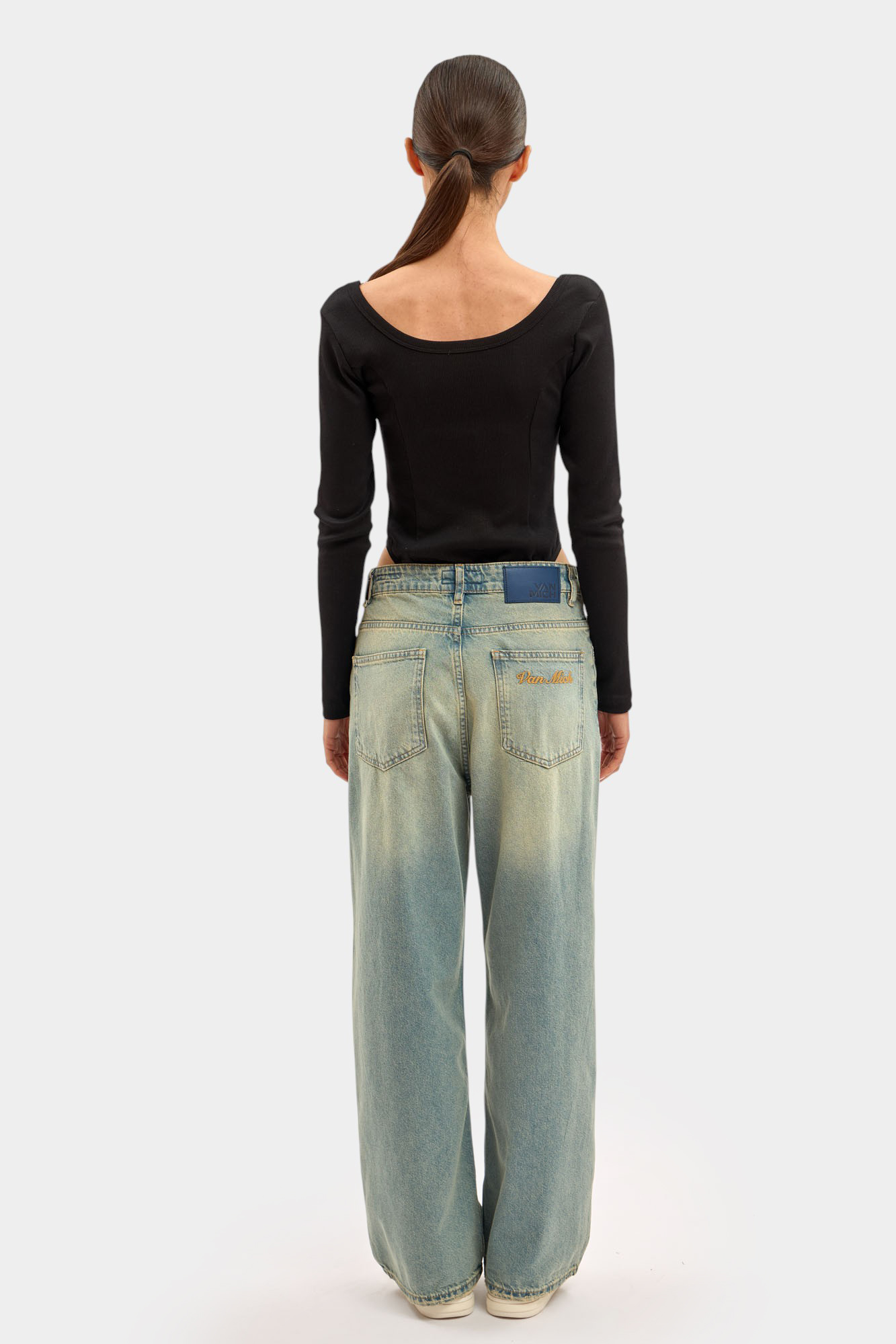 VW-FAT-20-525 боди van mich 