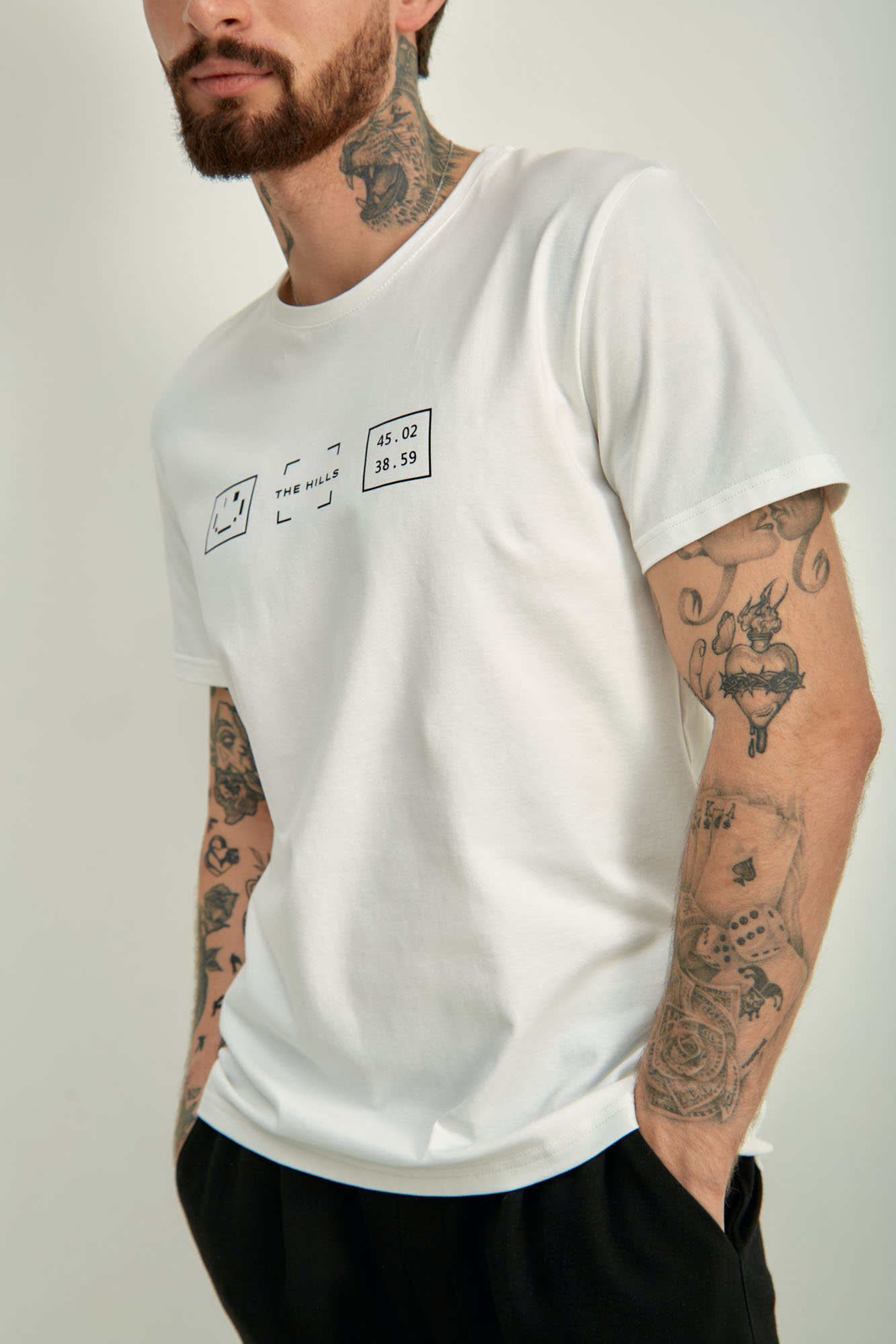 M-241-P-22-1010 Футболка The Hills Белый