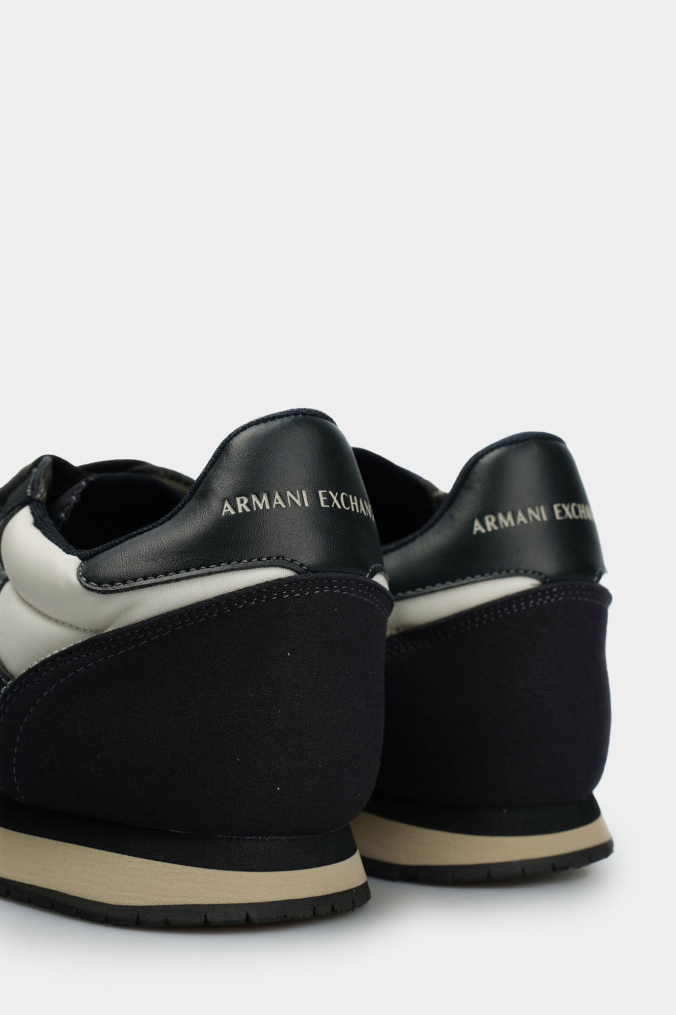 XUX017_XCC68 Кроссовки Armani Exchange Синий