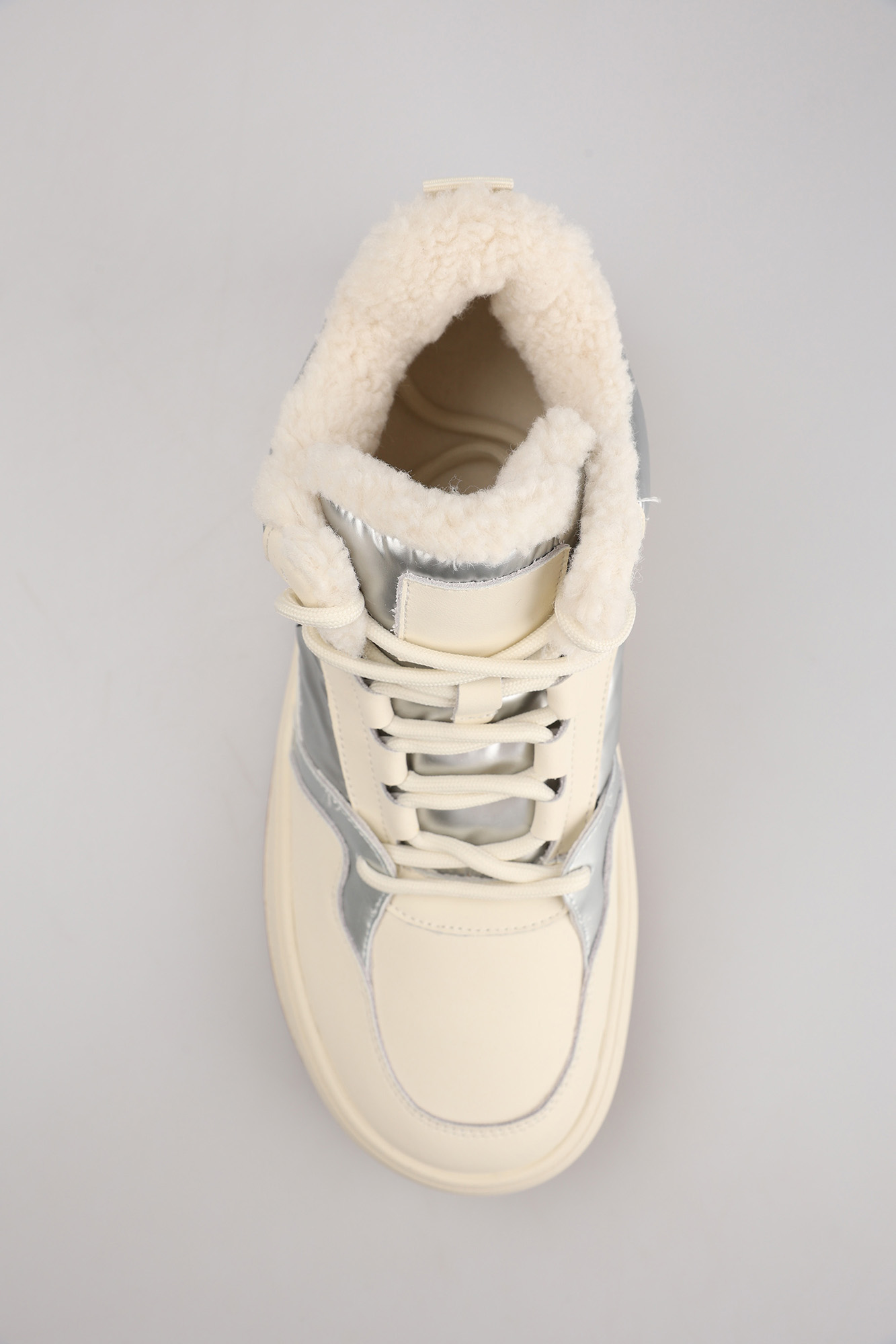 MC12116-WT/8 текстиль Ботинки жен кожа/текстиль се Кеды Marc Cony Молочный