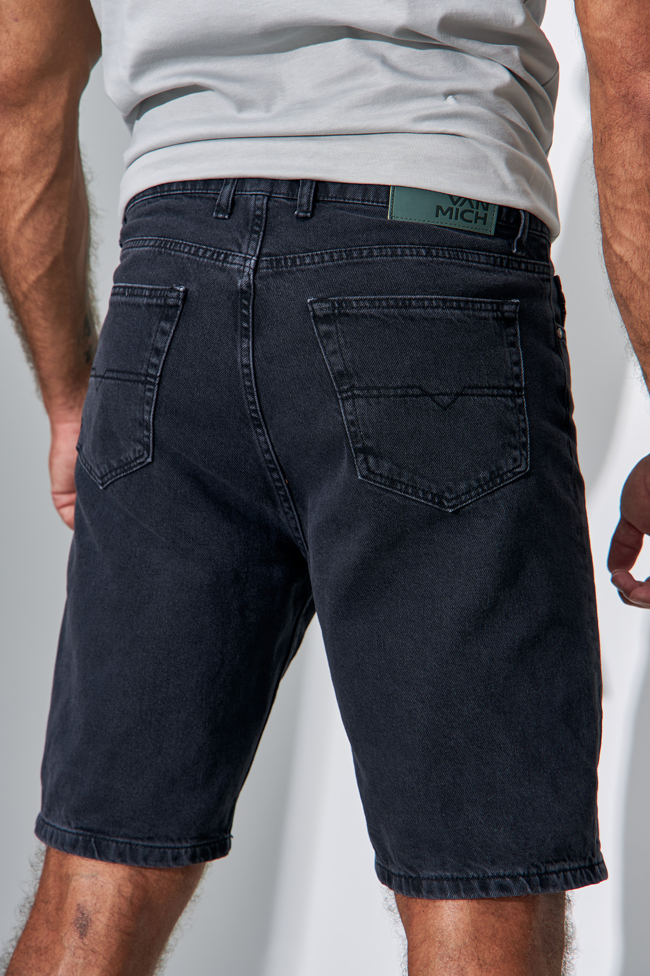 VM-231-33-067 Шорты джинсовые Van Mich Синий