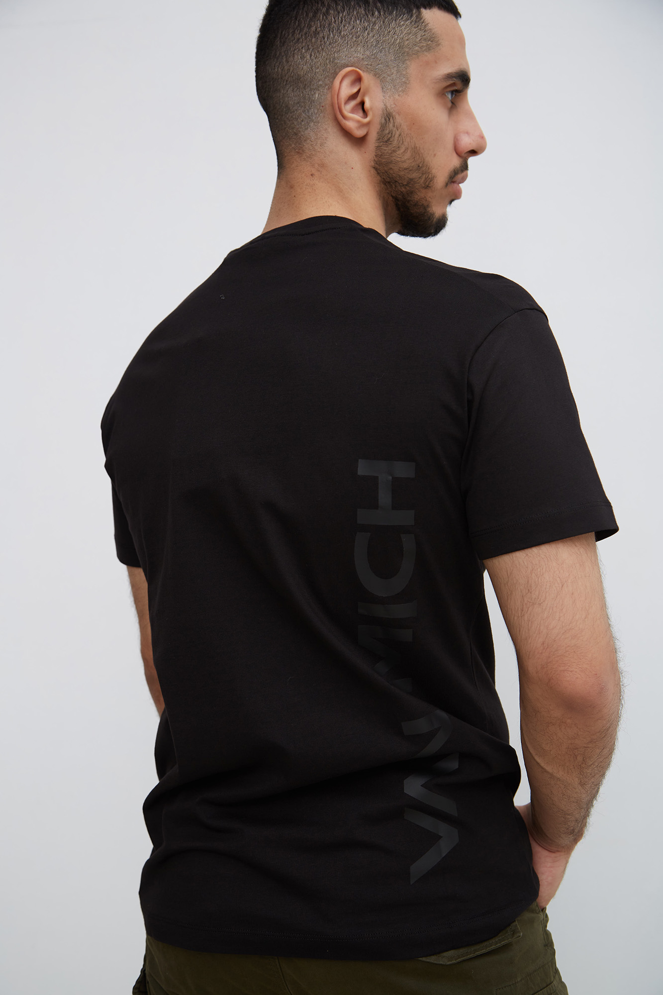 VM-231-22-029 Футболка Van Mich Черный