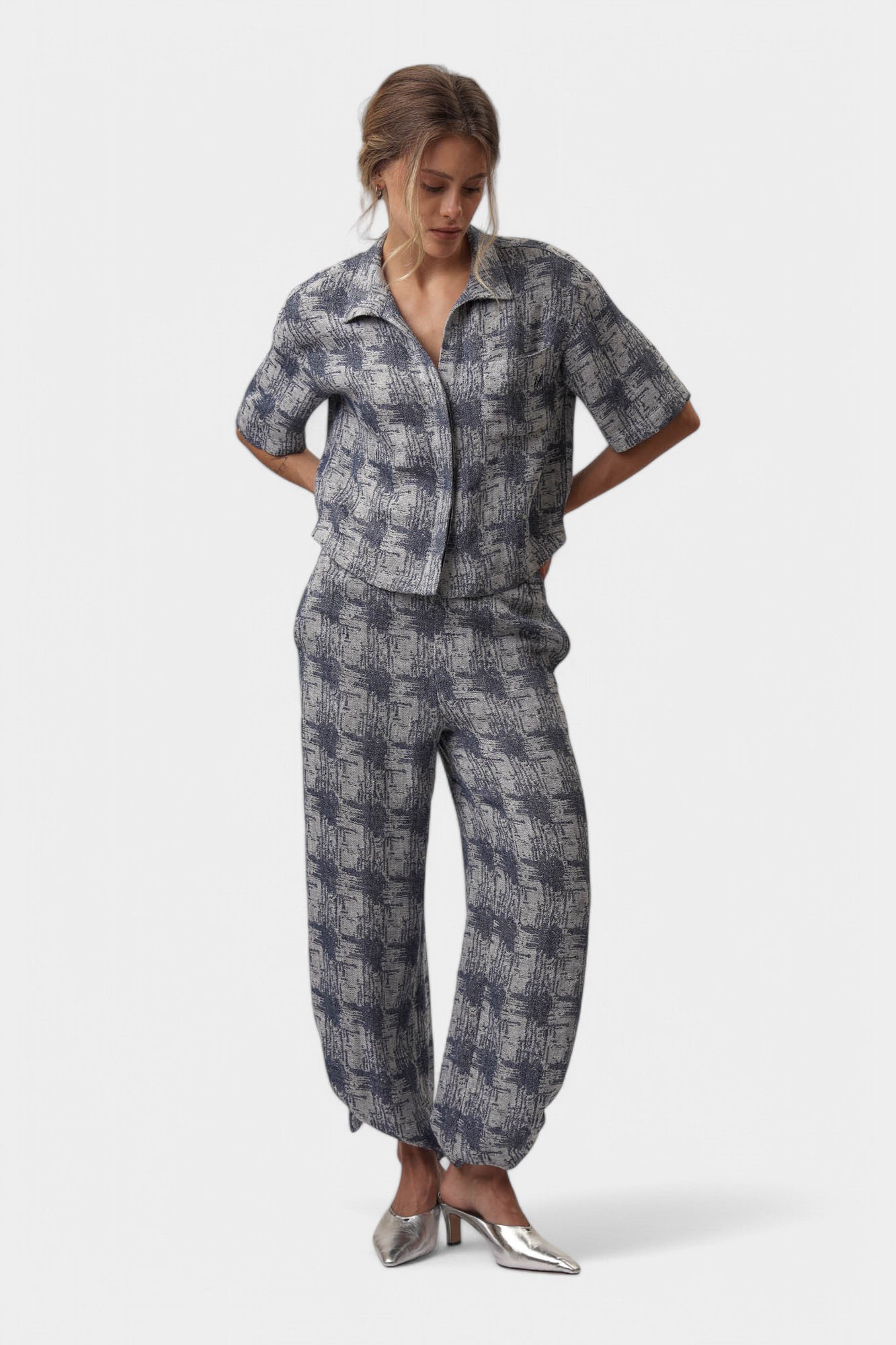 EW000872_AF12524 брюки emporio armani 