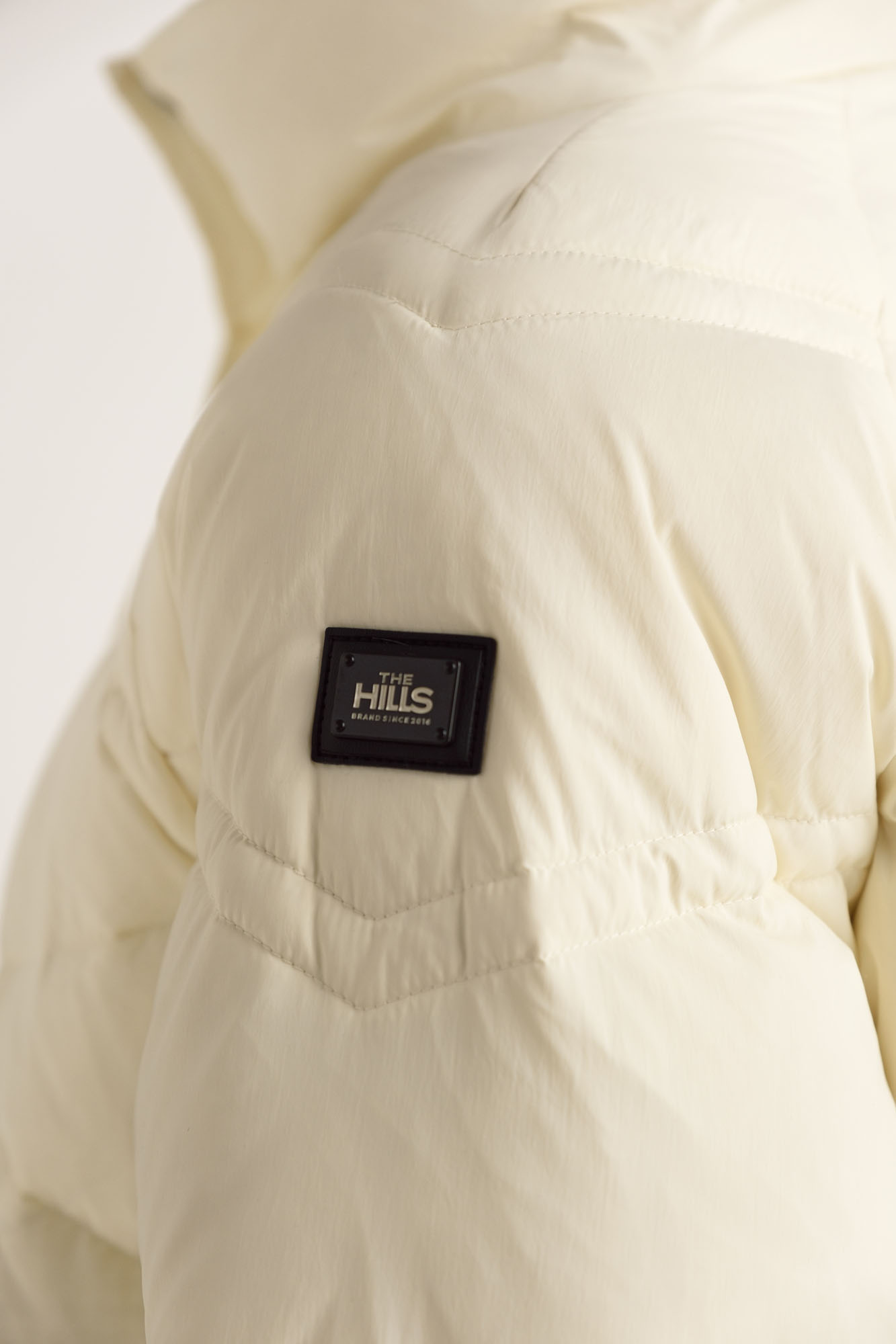 W-242-KT-34-0002 куртка the hills 