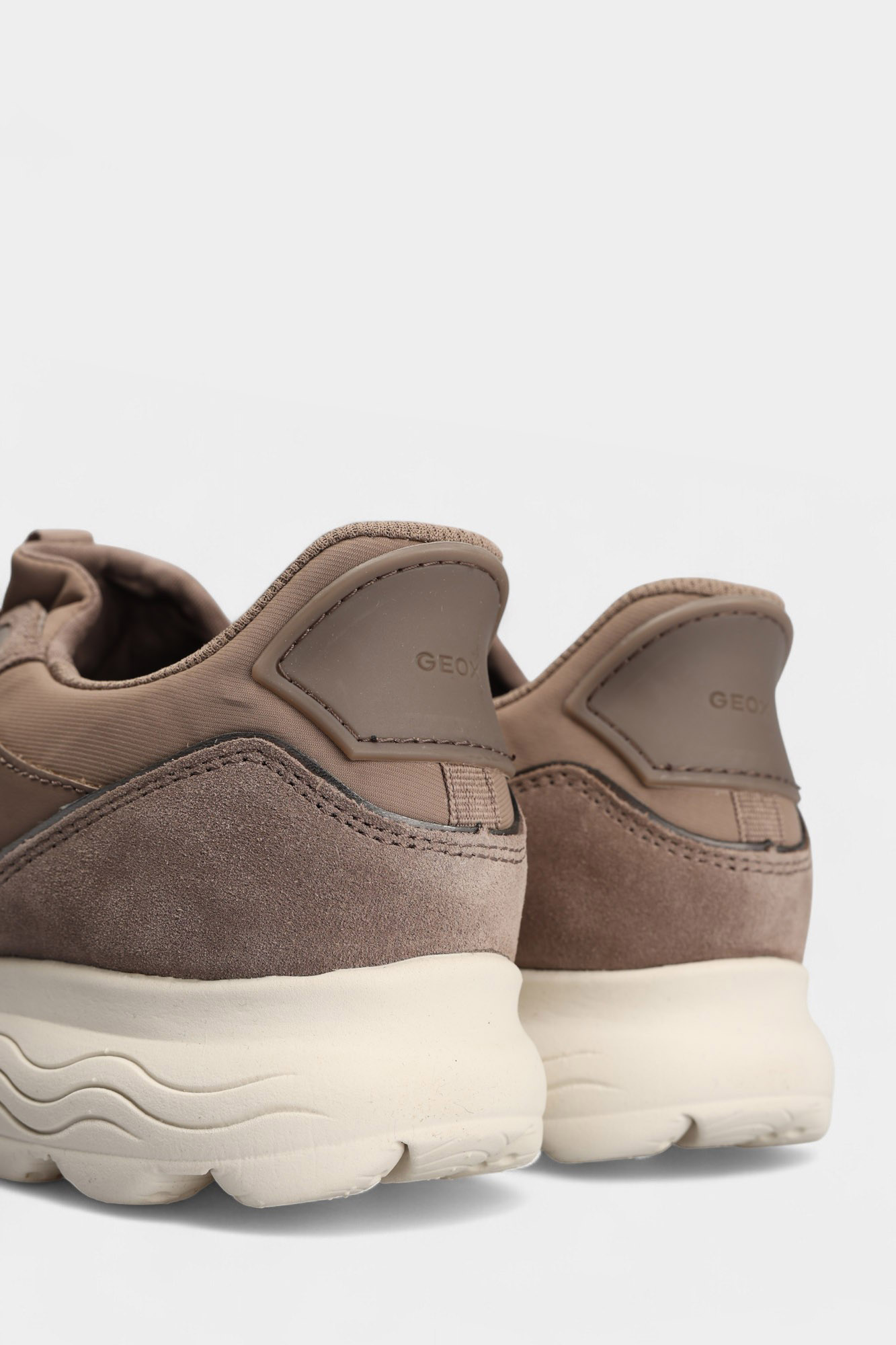 D567MB08522 Кеды Geox Коричневый