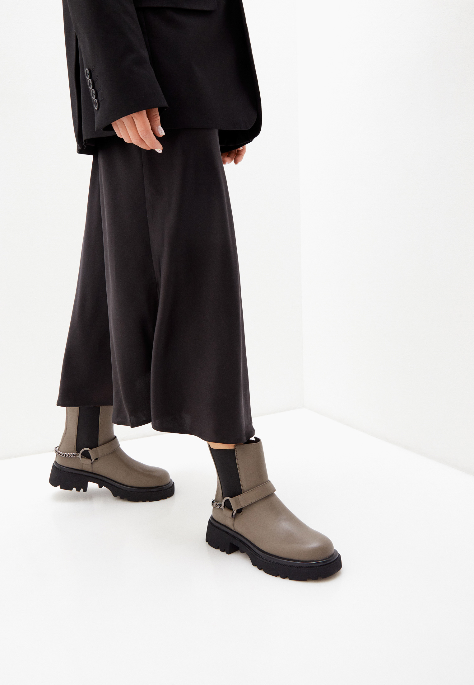 MC12113-WT/8 текстиль Ботинки жен кожа темн.сер. Ботинки челси Marc Cony Хаки