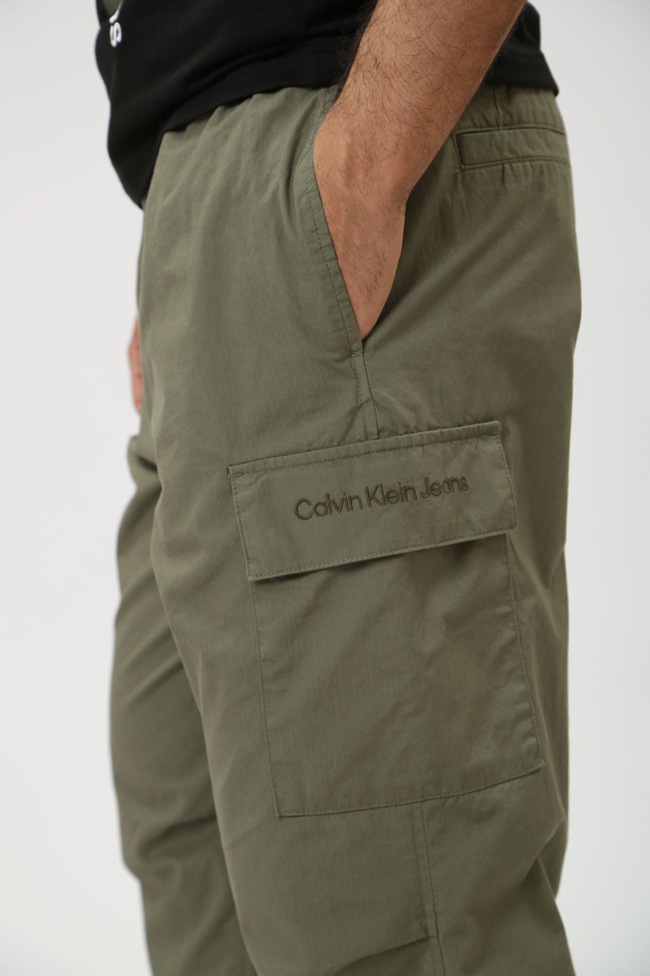 J30J324692 Брюки Calvin Klein Jeans Зеленый