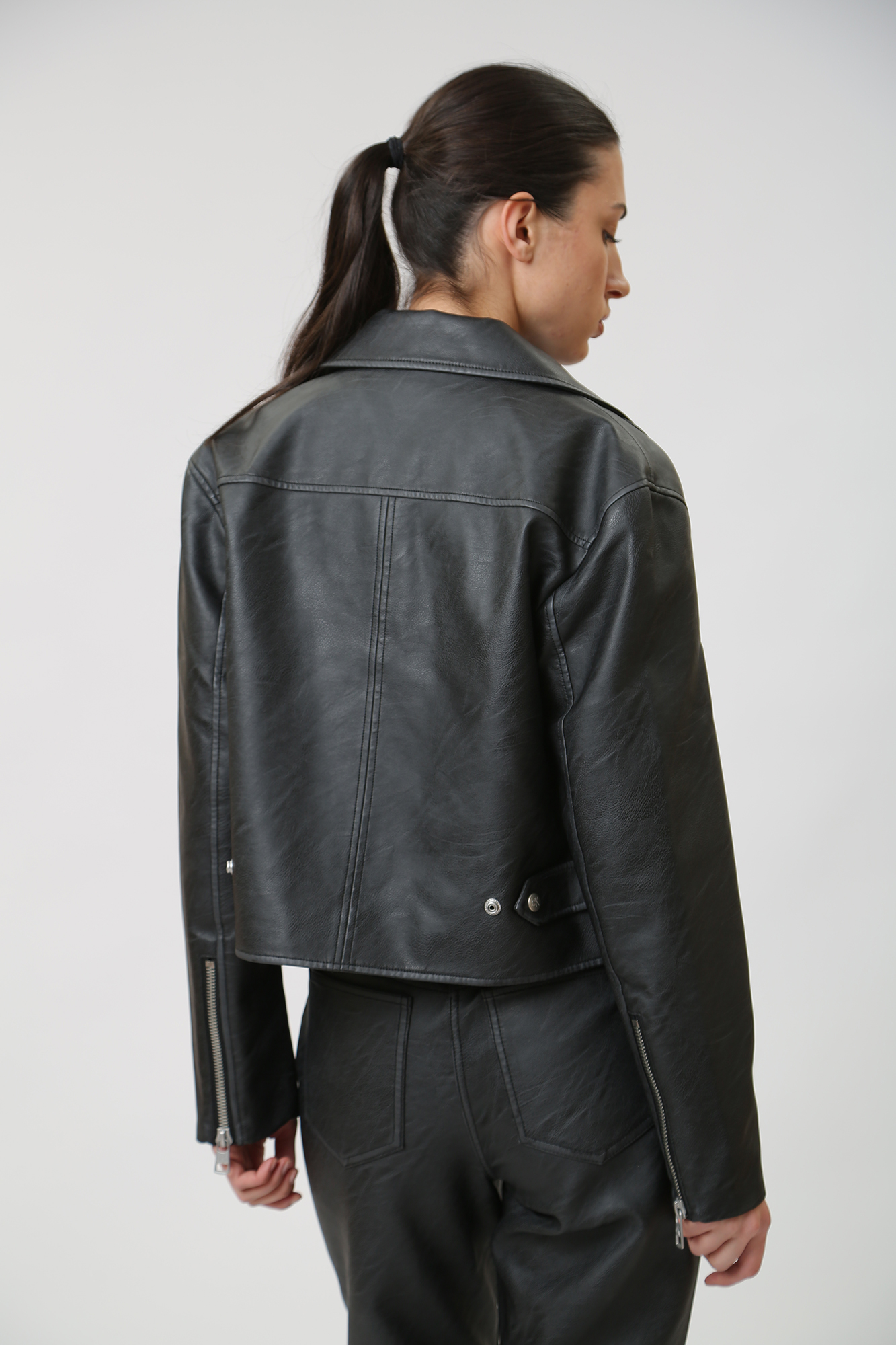 J20J222553 куртка кожаная calvin klein jeans 