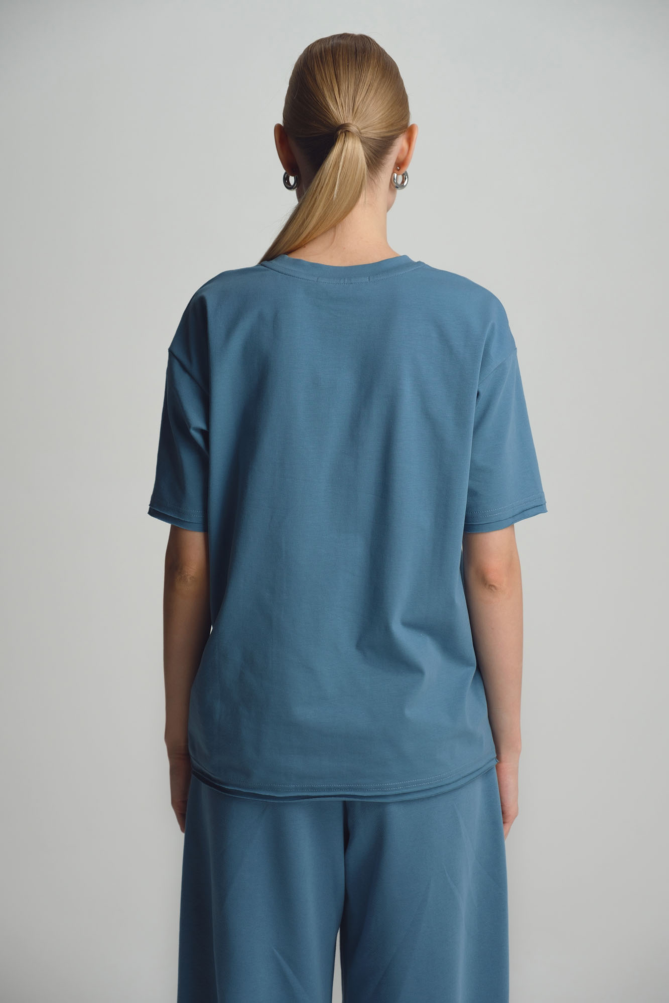 W-252-THT-22-01 футболка the hills 