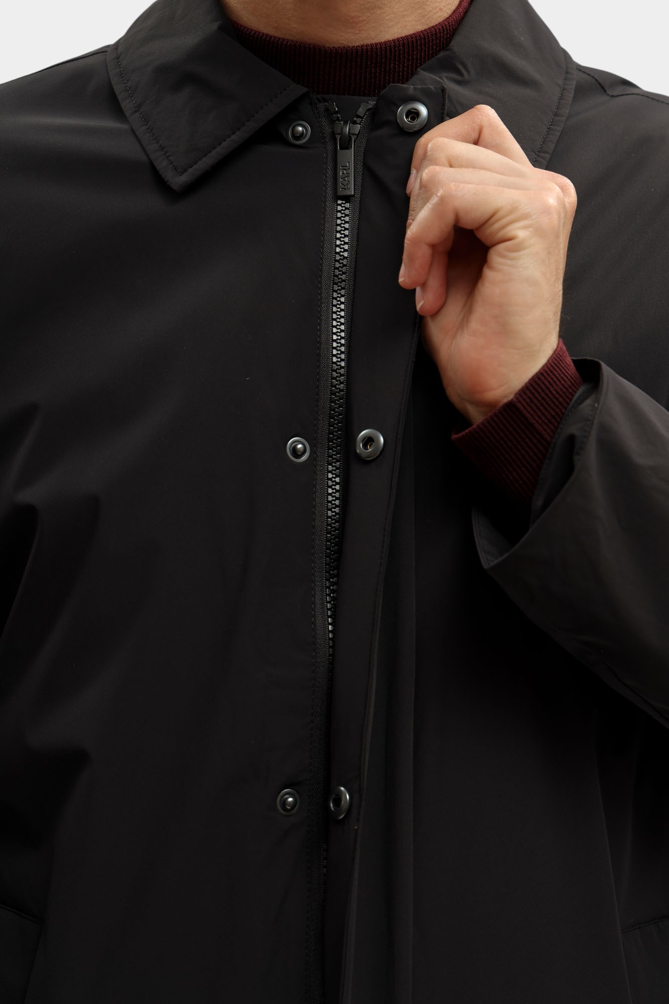 554581_455025 Плащ Karl Lagerfeld Черный