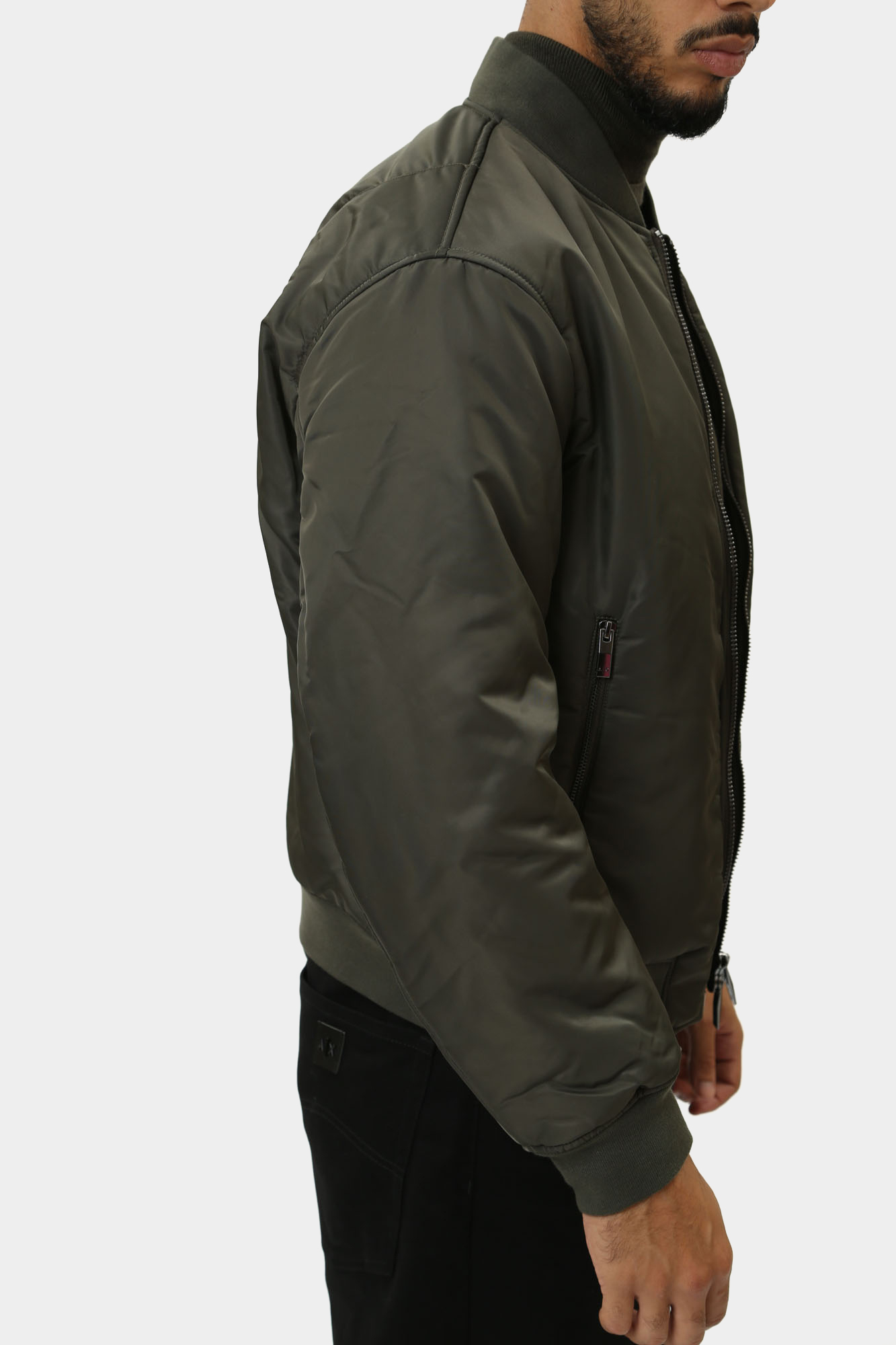 6DZB01_ZN4WZ Бомбер Armani Exchange Черный