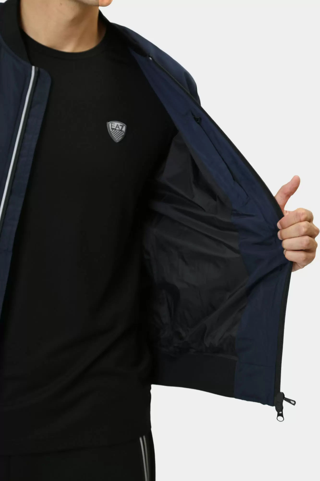 8NPB12_PN7LZ_1562 Бомбер EA7 Синий