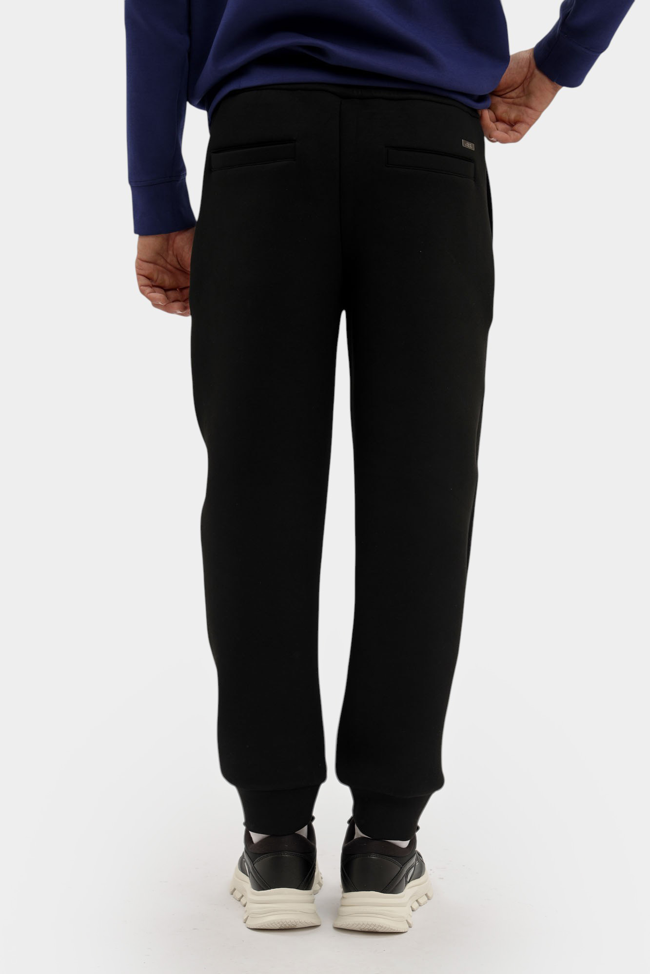 XM001378_AF18746 Брюки спортивные Armani Exchange Черный