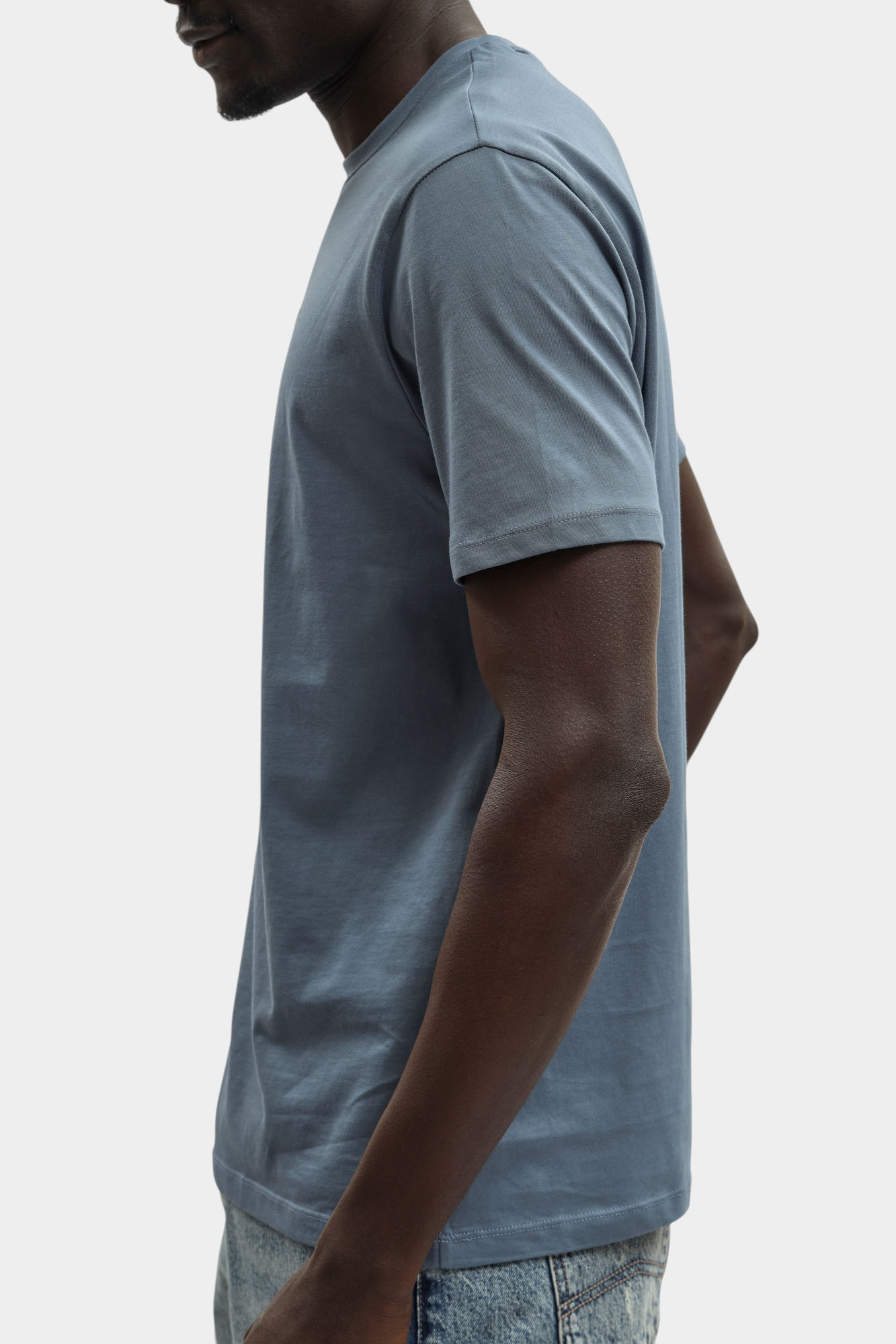 Футболка Armani Exchange Синий