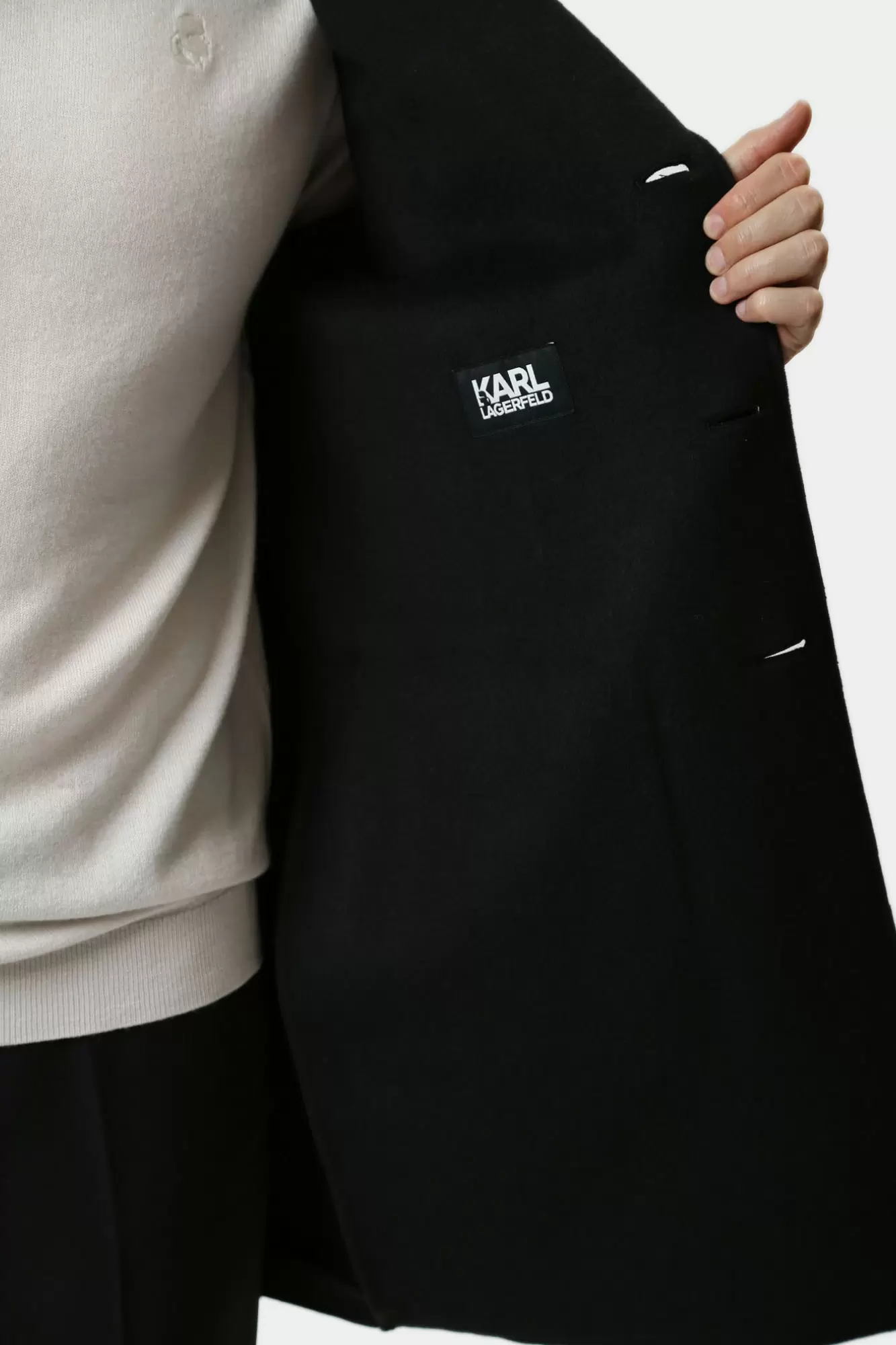 544557_455010 Пальто Karl Lagerfeld Черный