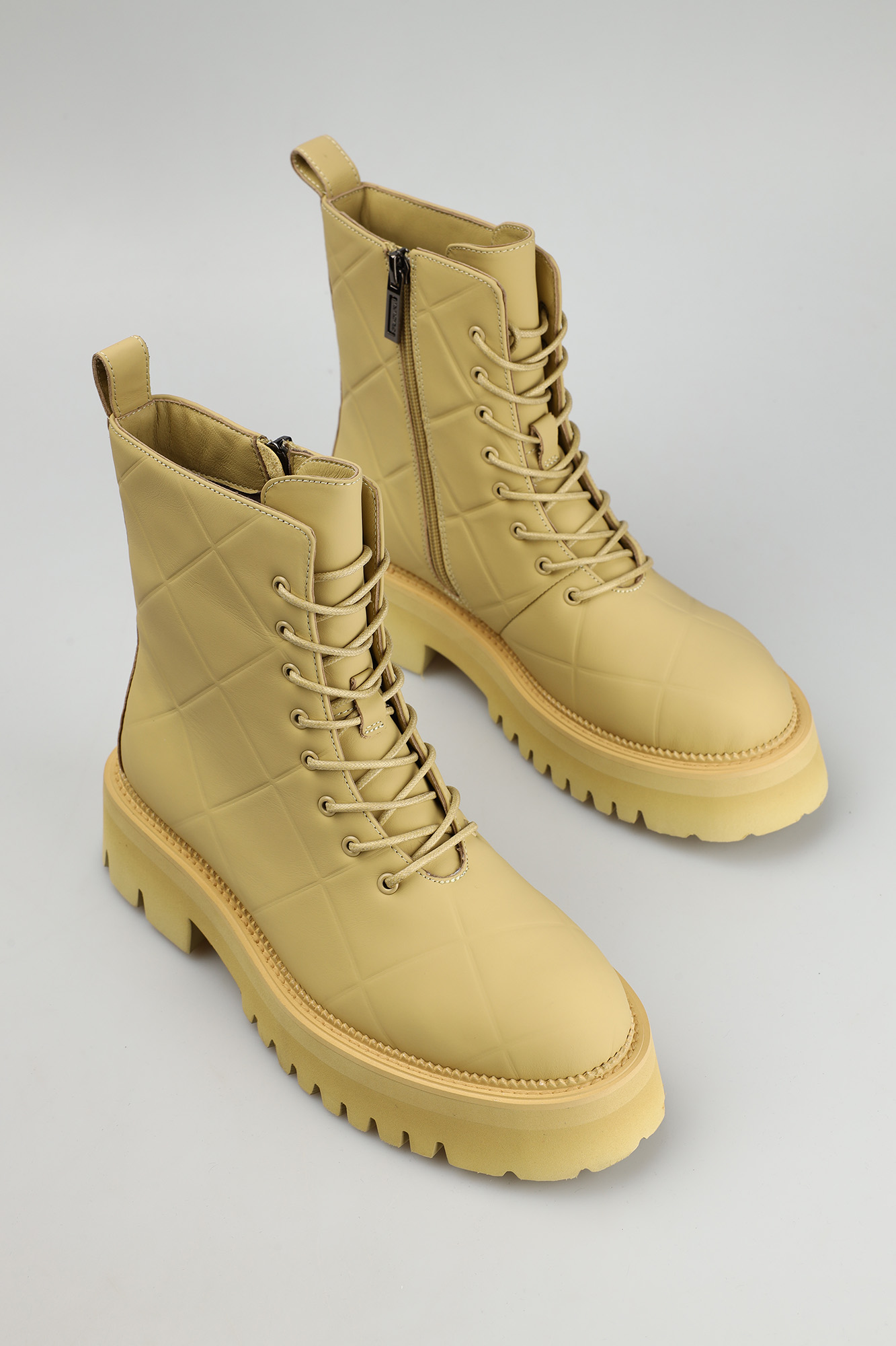 GL512-380 Ботинки Graciana Желтый