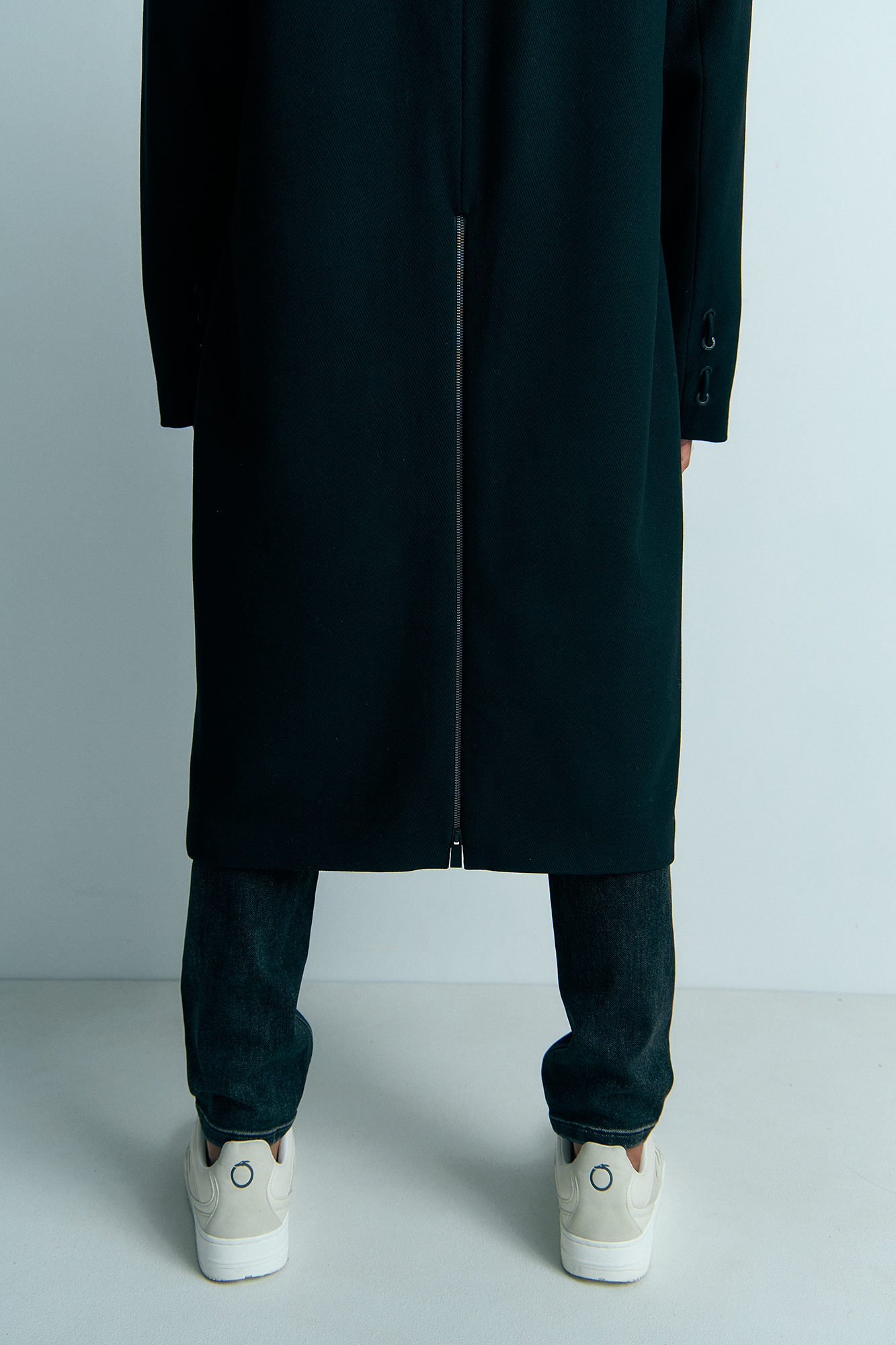 U-232-TH-56-0130 Пальто The Hills Черный