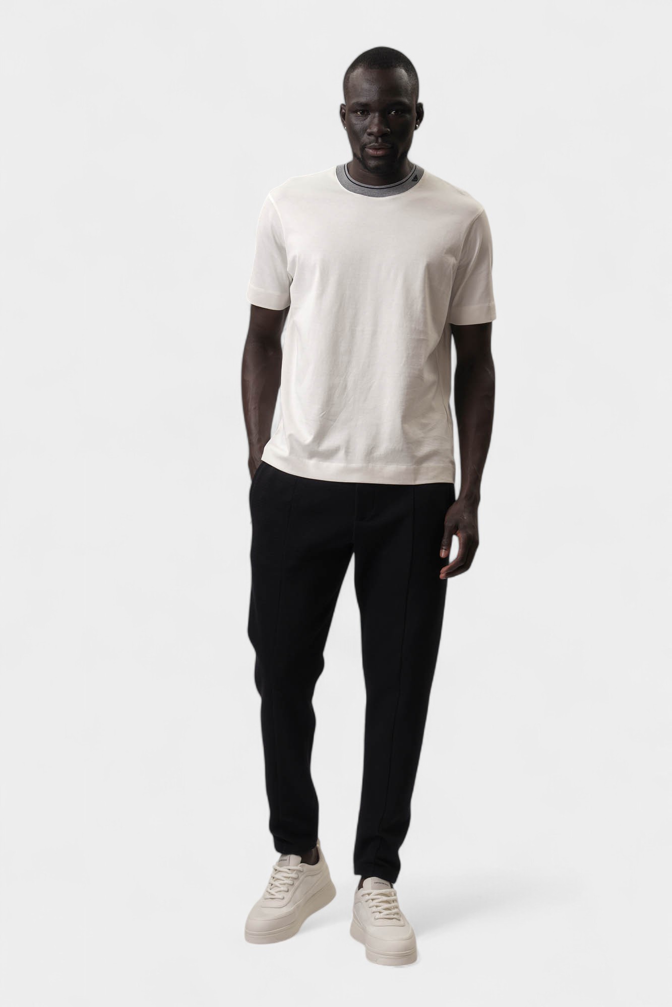 EM000954_AF13358 Брюки Emporio Armani Синий