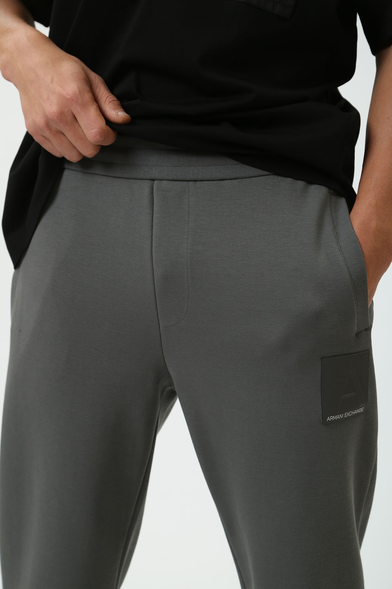 6DZPJA_ZJNKZ Брюки спортивные Armani Exchange Серый