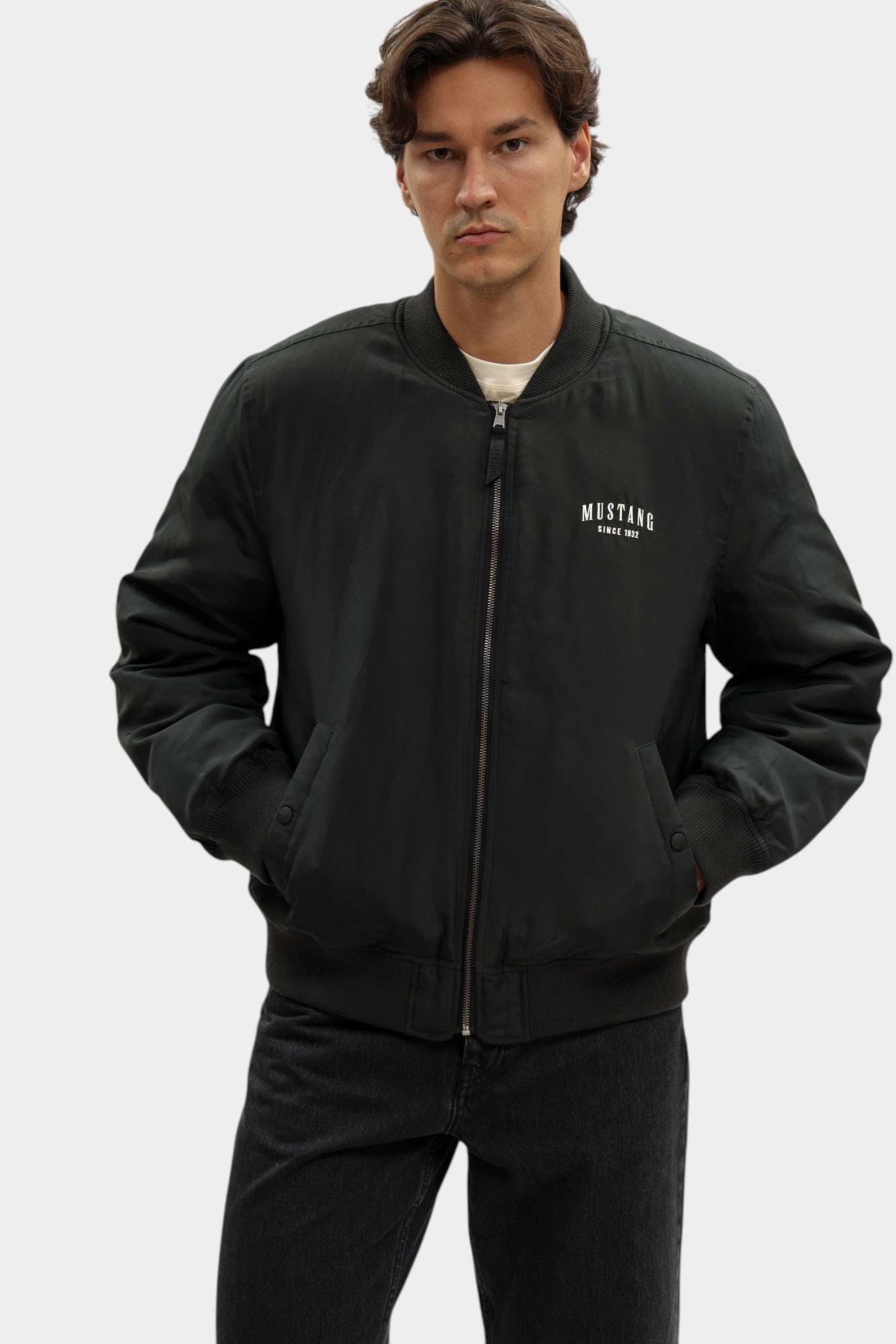 1016892 Бомбер Mustang Черный