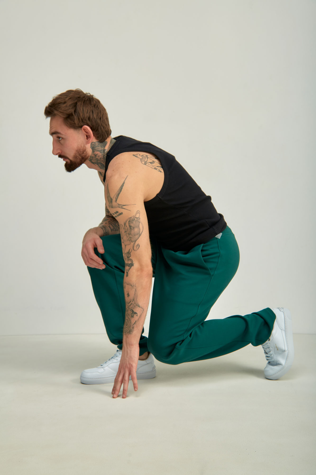 M-241-P-25-1008 Брюки спортивные The Hills Зеленый