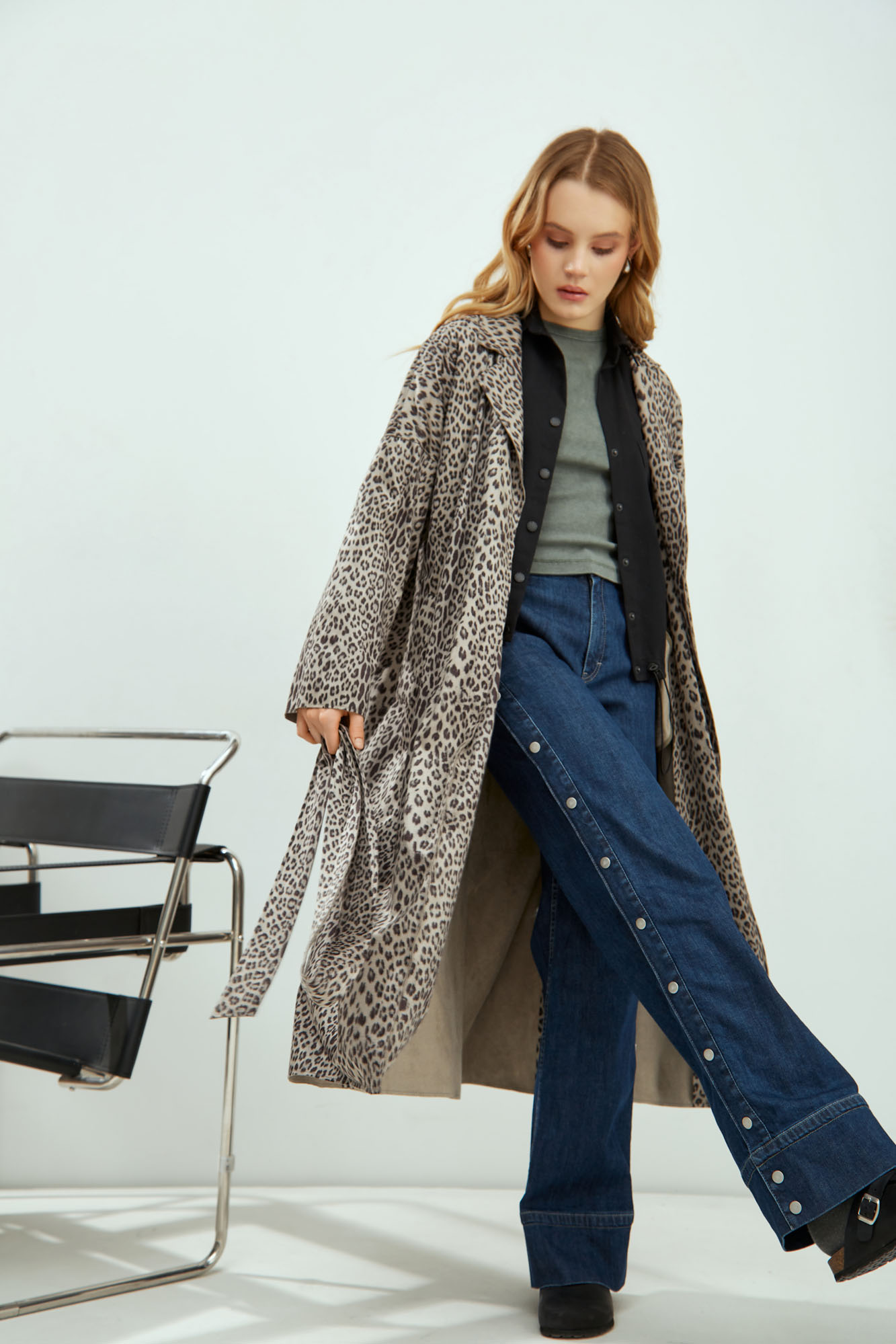 W-241-TH-56-1030 тренч the hills