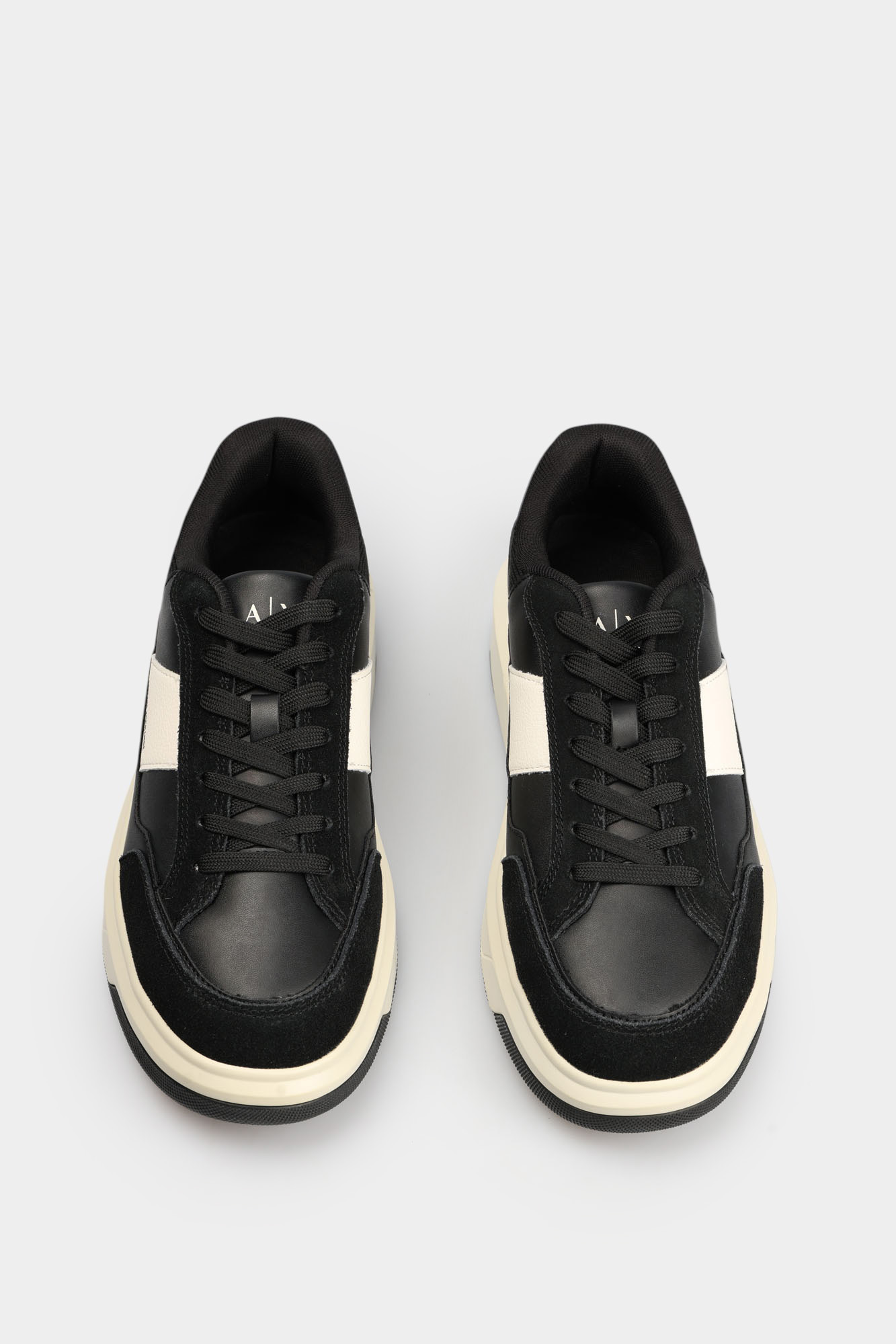 XM001720_AF17529 Кеды Armani Exchange Черный