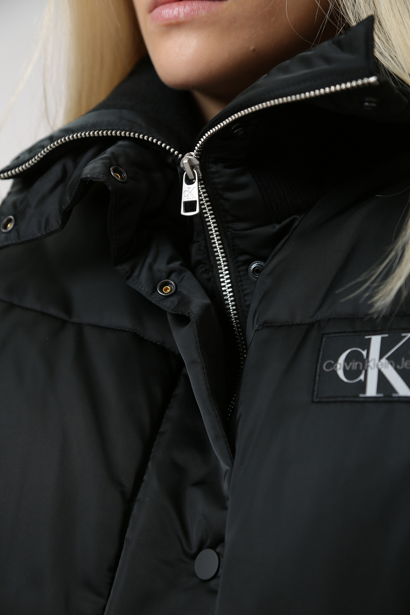 J20J221899 бомбер calvin klein jeans 