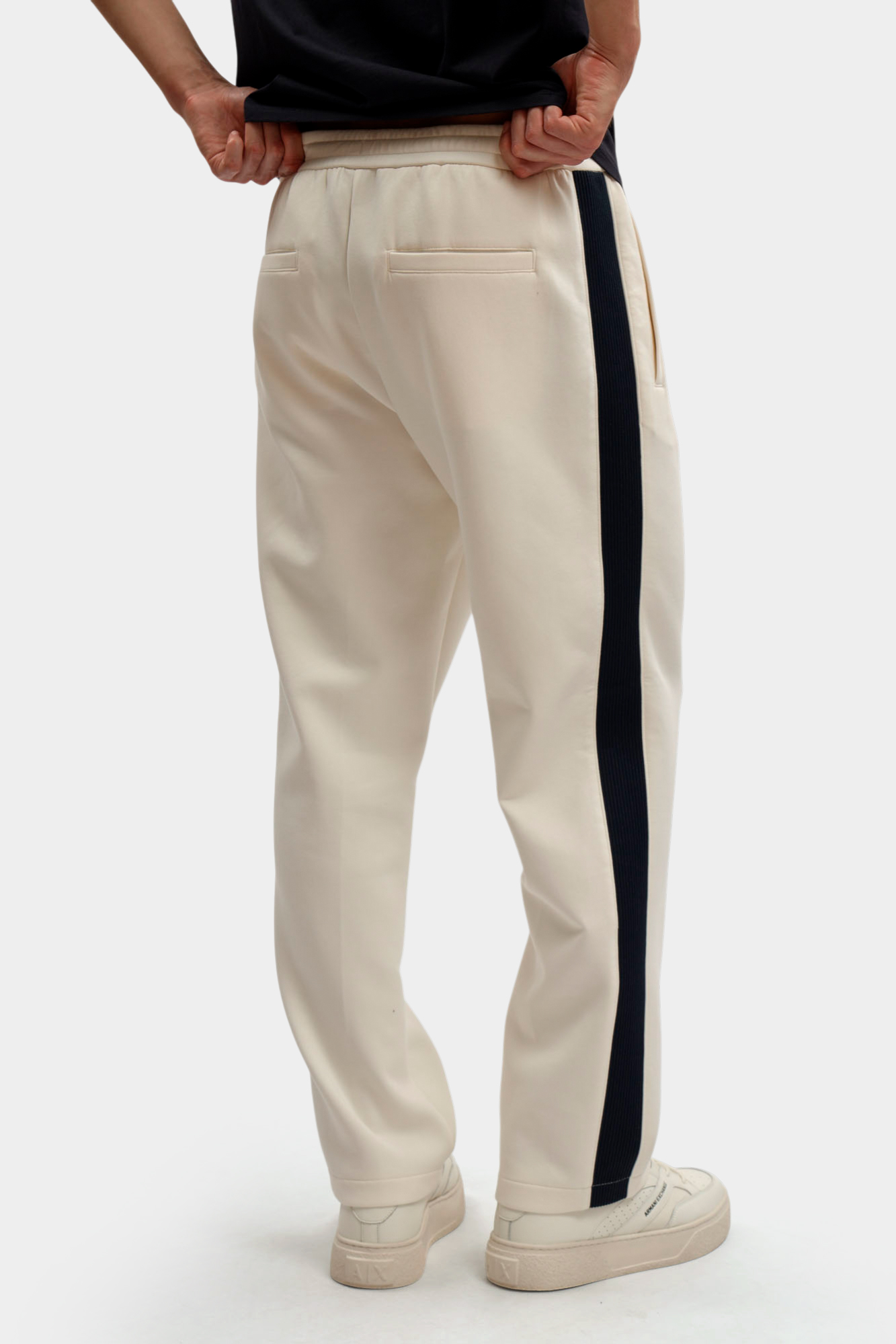 XM002368_AF13047 Брюки Armani Exchange Бежевый