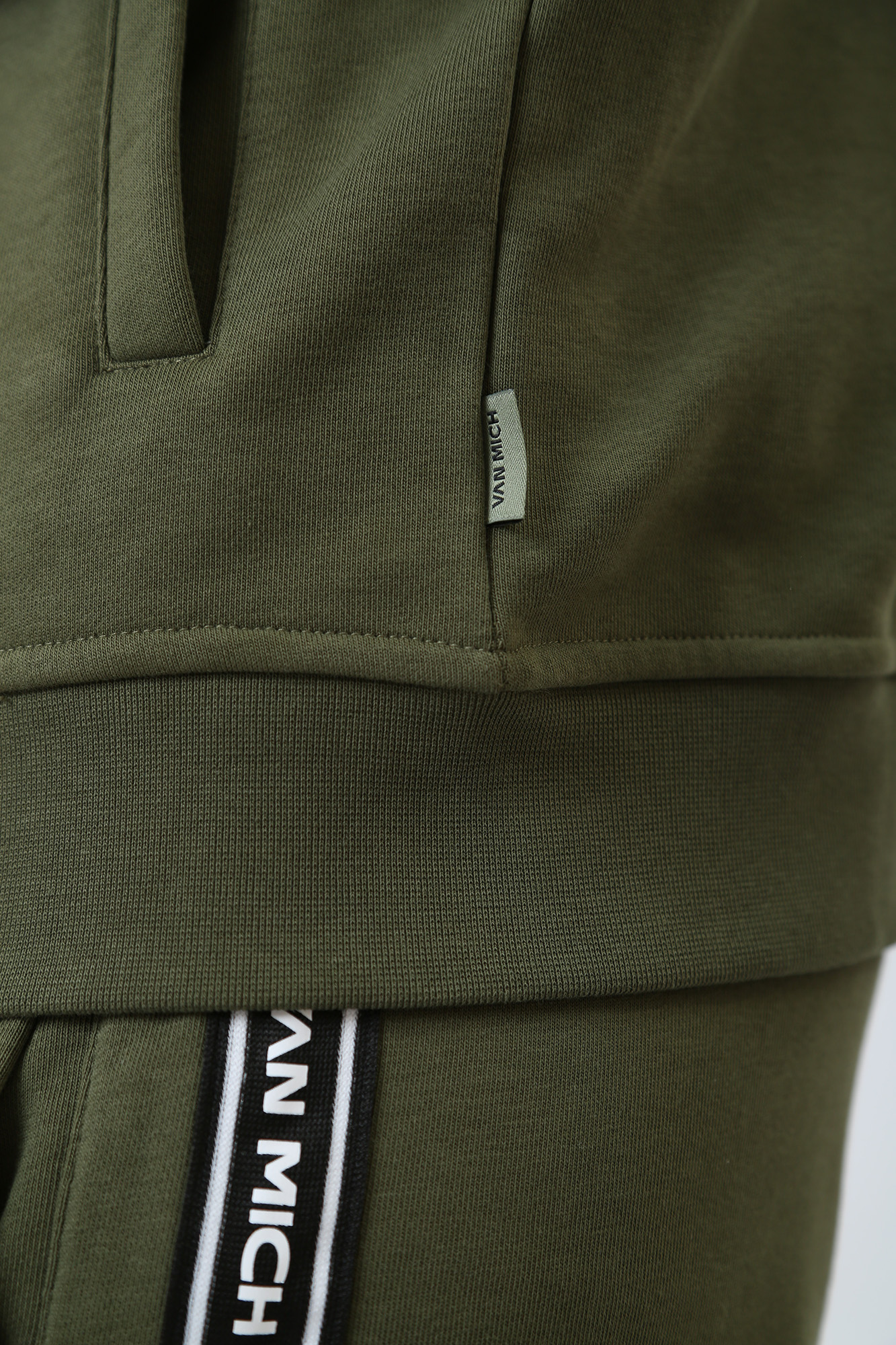 VM-231-20-018 Толстовка на молнии Van Mich Хаки