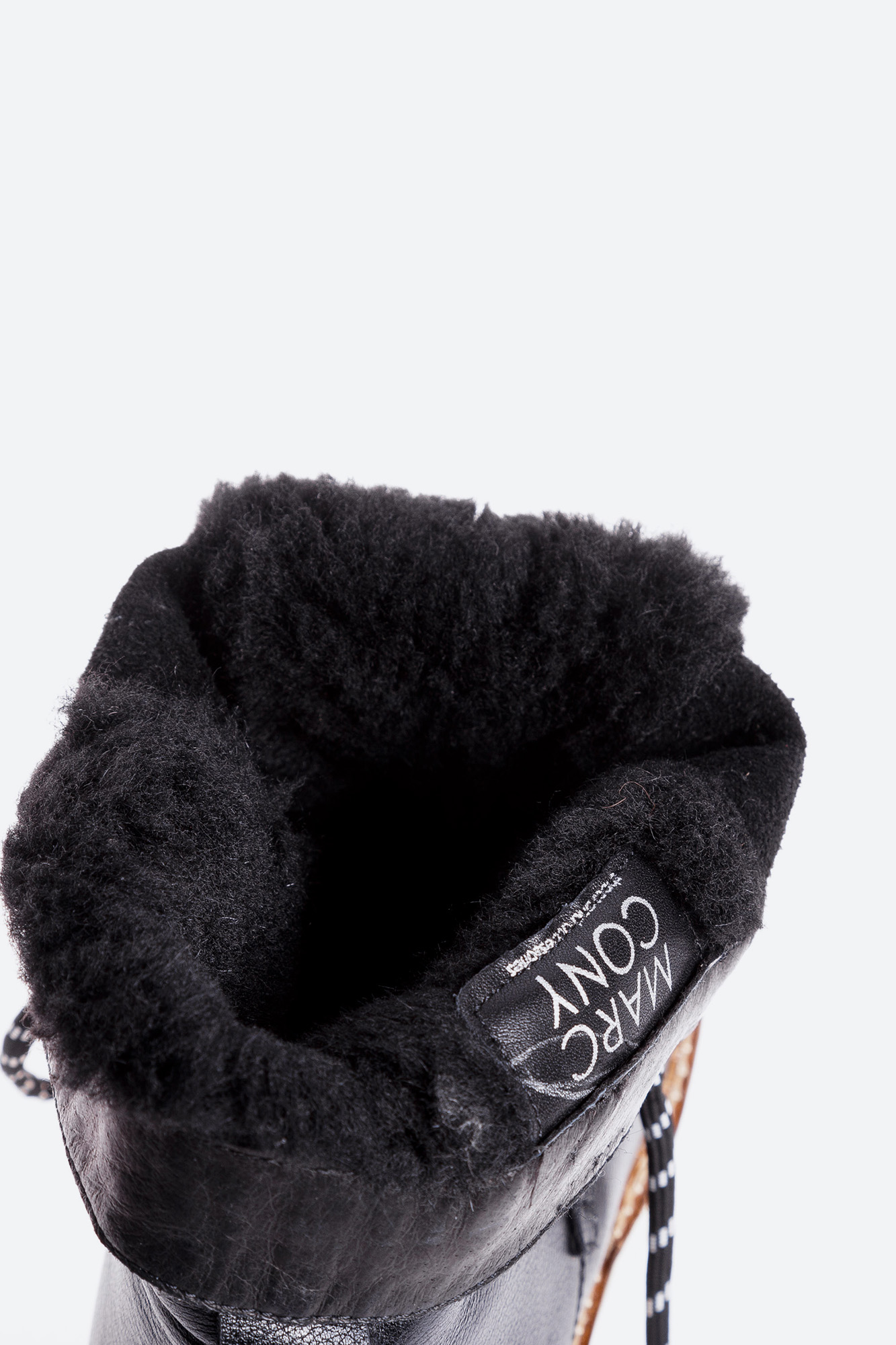 WAN66_N517KM Ботинки Marc Cony Черный