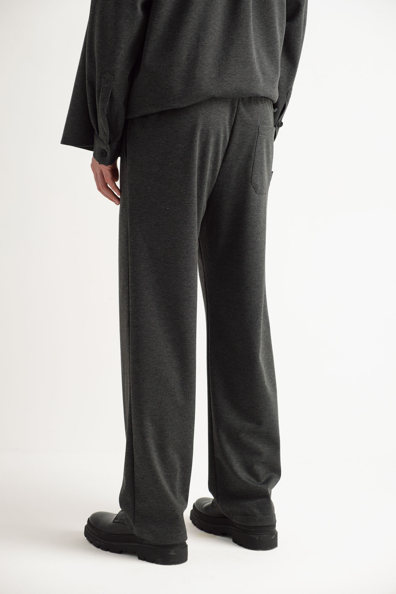 M-242-LE-56-0056 Брюки The Hills Черный