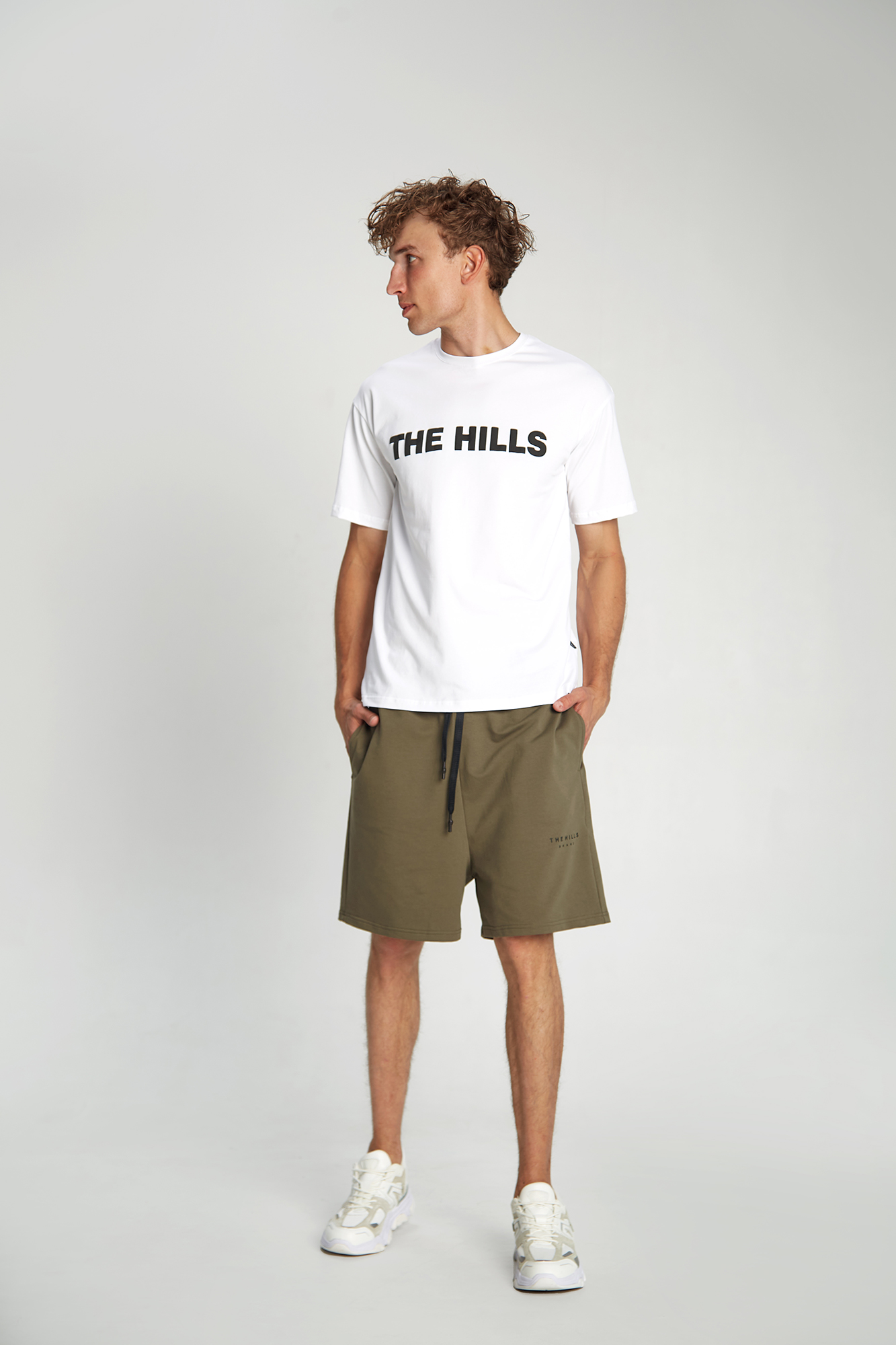 M-221-11-3329 Шорты The Hills Зеленый