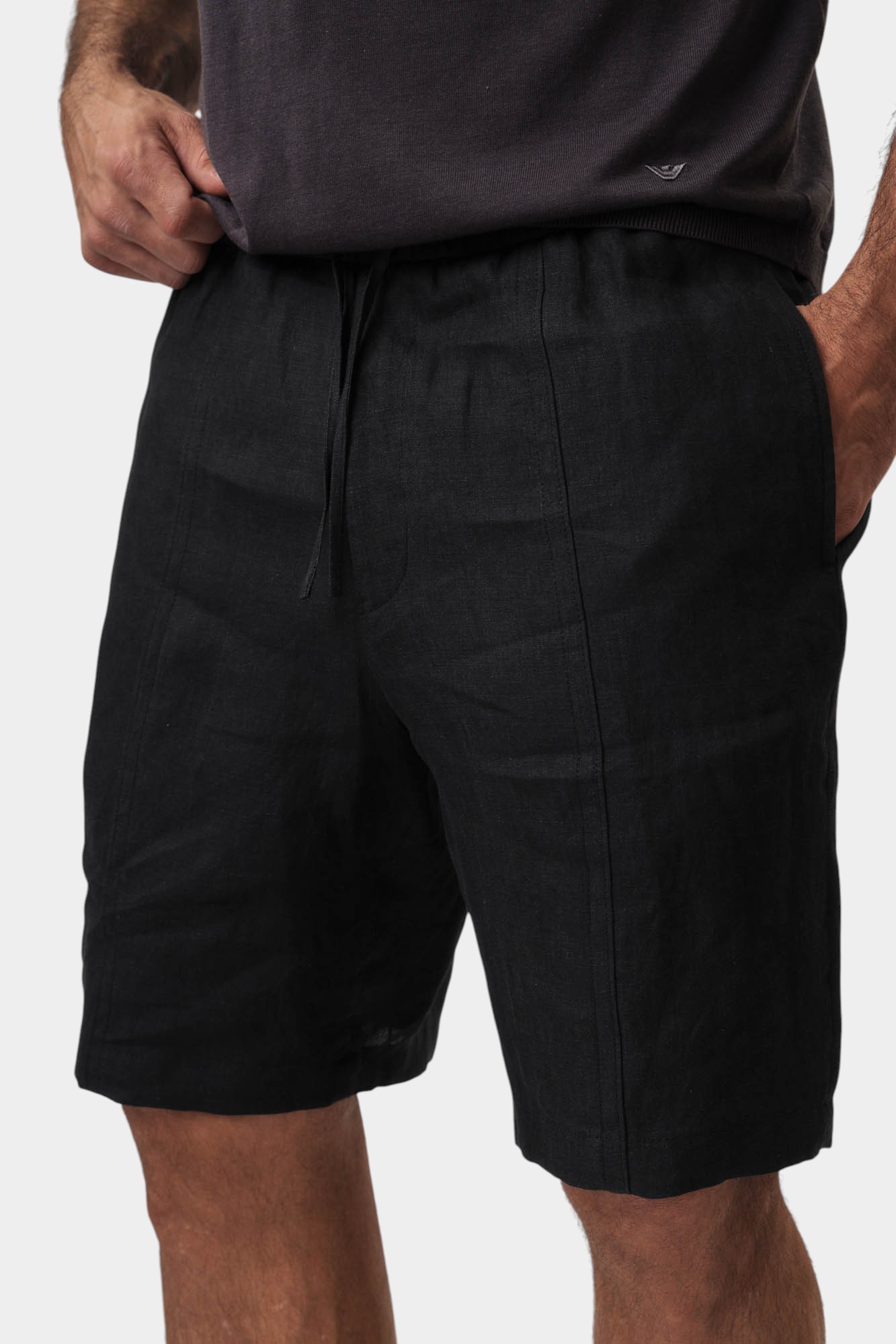 01PB40_01448 Шорты Emporio Armani Черный