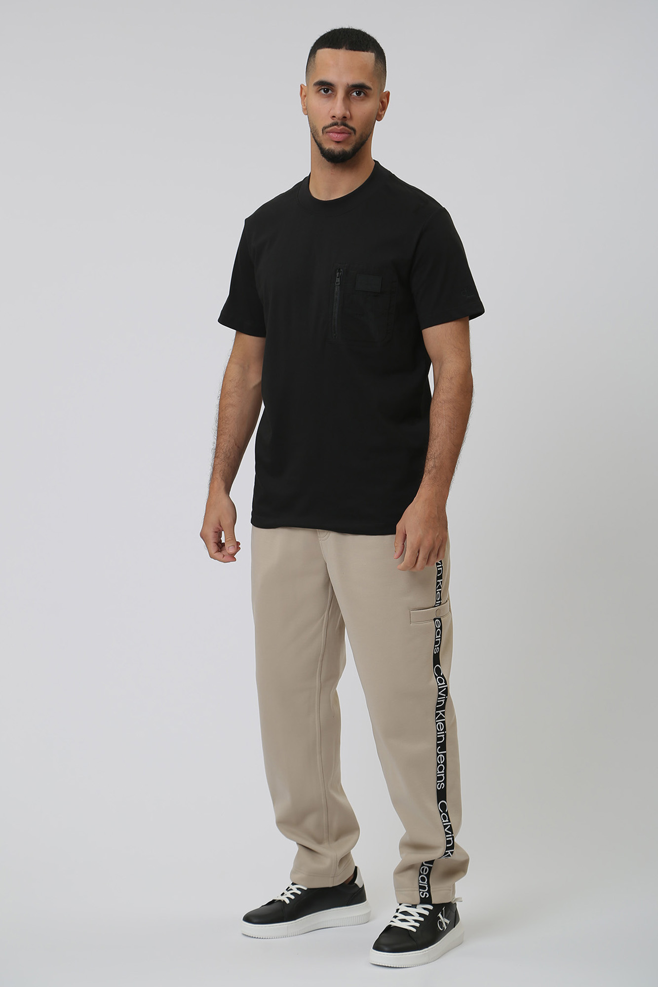 J30J323997 Футболка Calvin Klein Jeans Черный