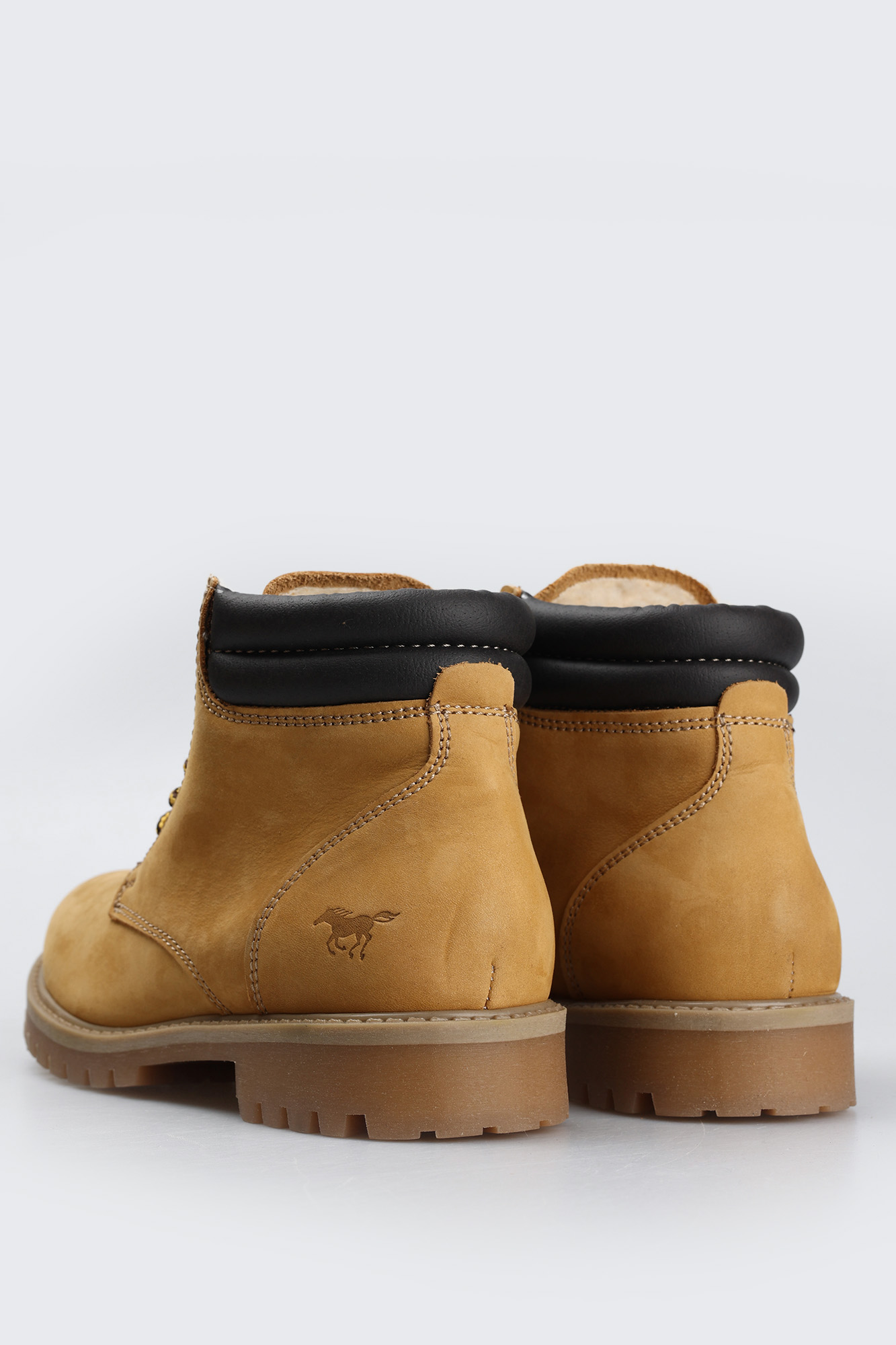 2837-607 Ботинки Mustang Оранжевый