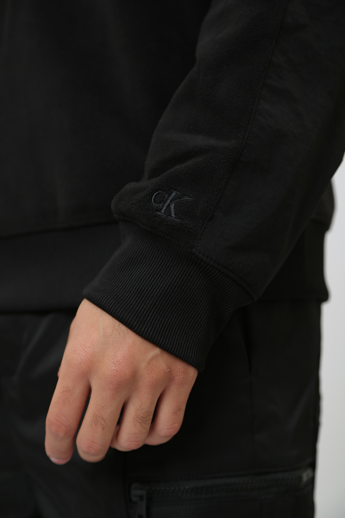 J30J324110 Свитшот Calvin Klein Jeans Черный