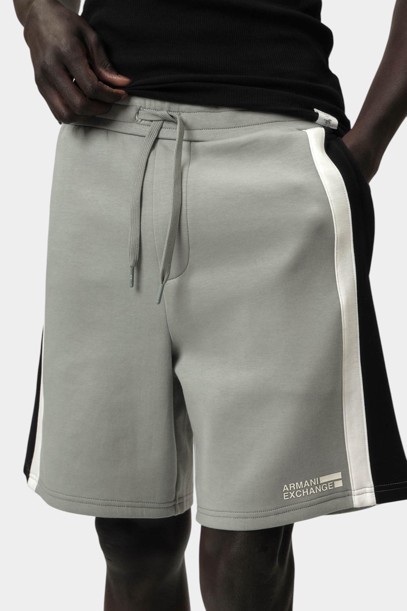 XM000521_AF13047 Шорты трикотажные Armani Exchange Серый