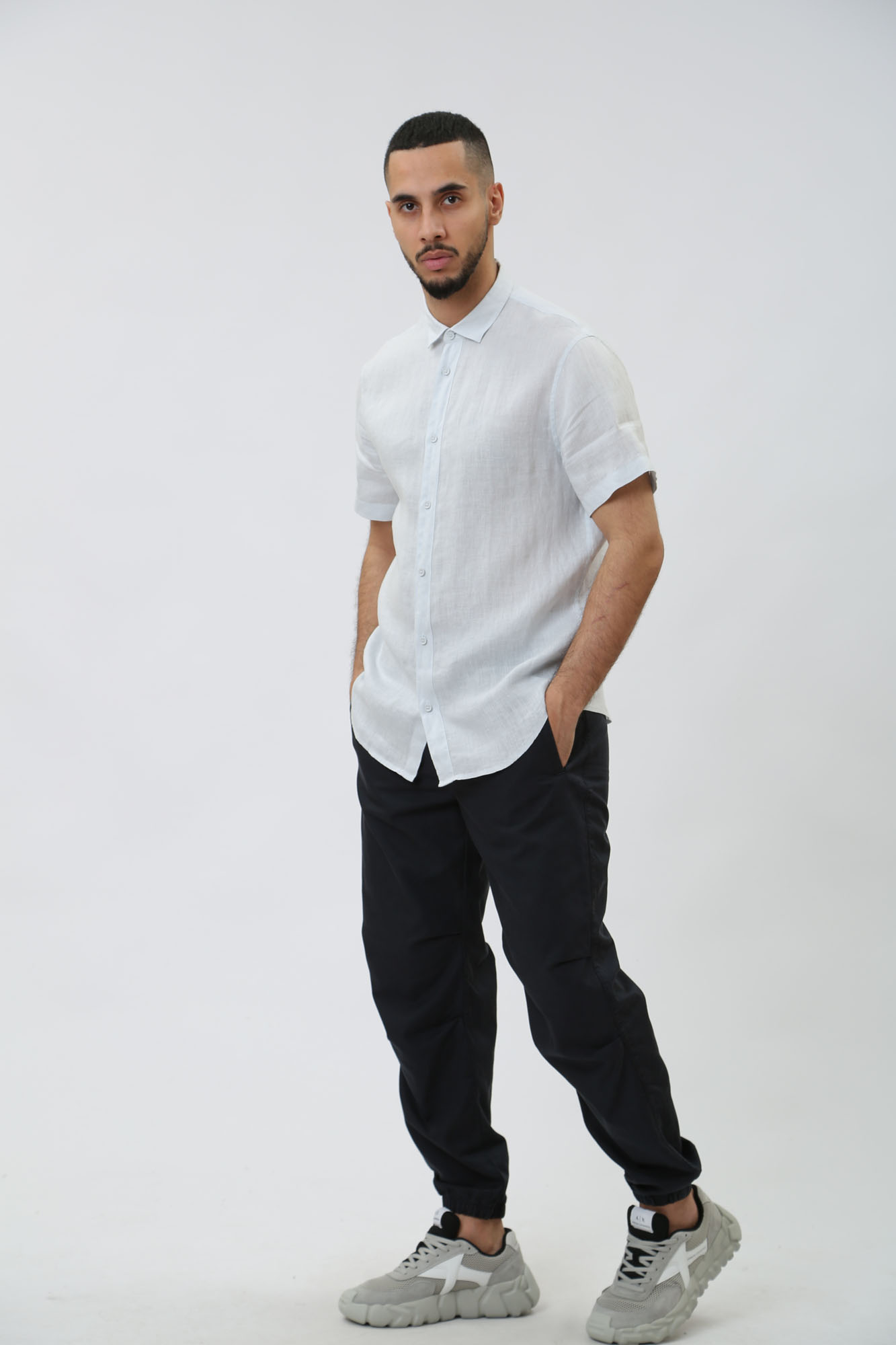 8NZC67_ZNCFZ Рубашка льняная Armani Exchange Синий