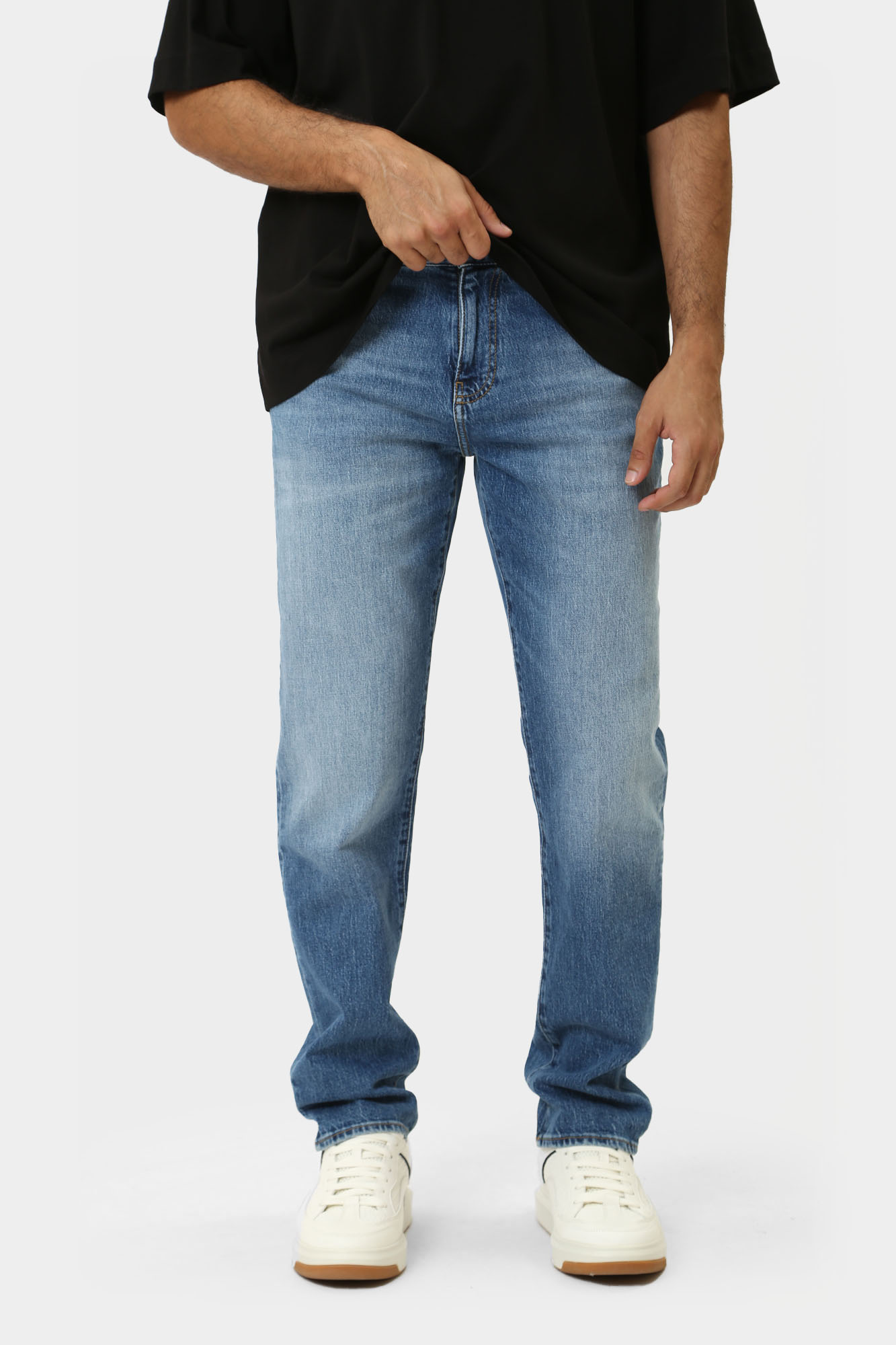 6DZJ13_Z1RSZ_1500 Брюки джинсовые Armani Exchange Синий