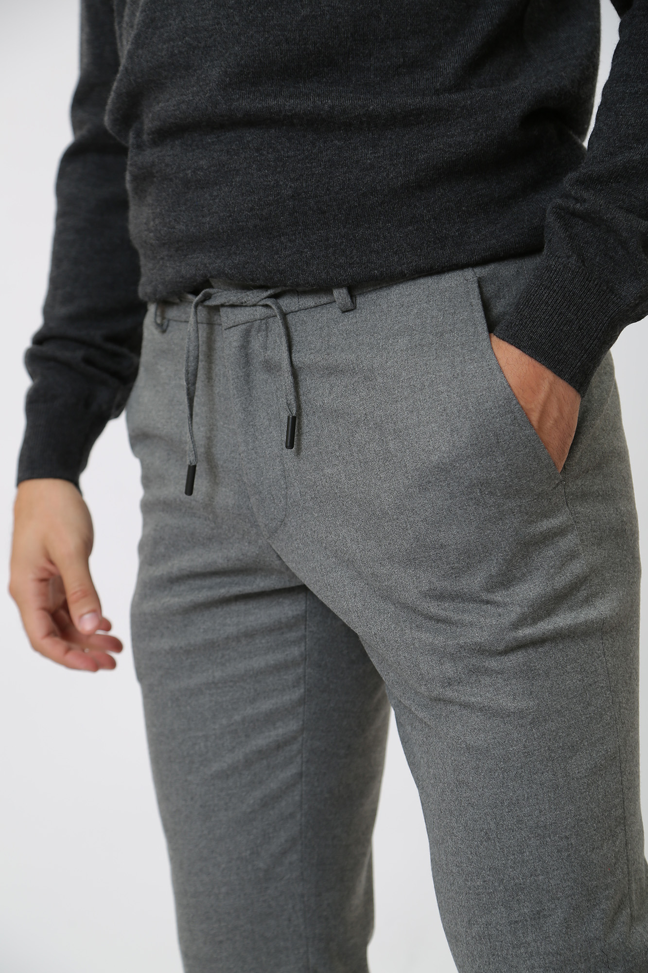 534026_255056 Брюки Karl Lagerfeld Серый