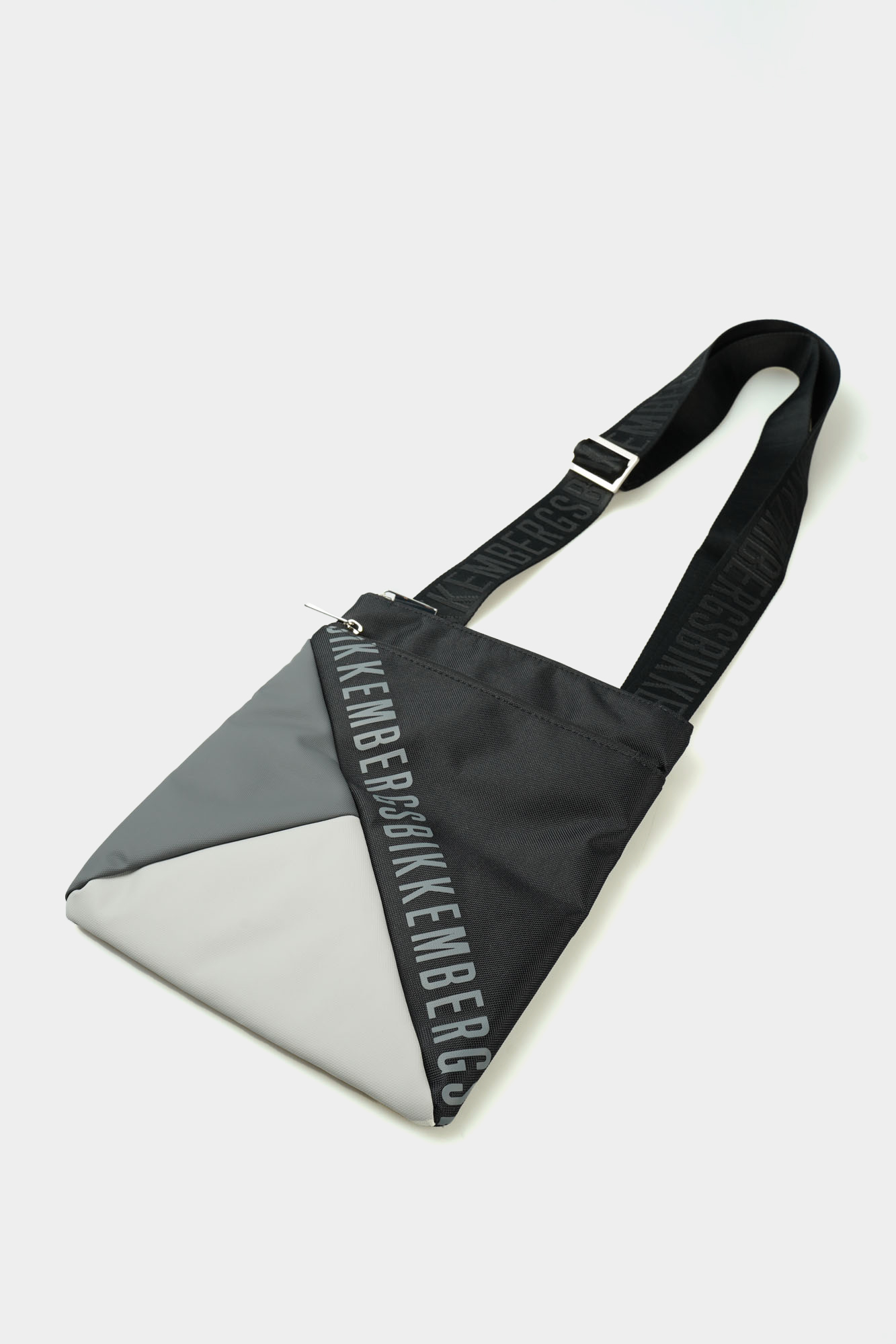 BKBO00469P Сумка Bikkembergs Черный