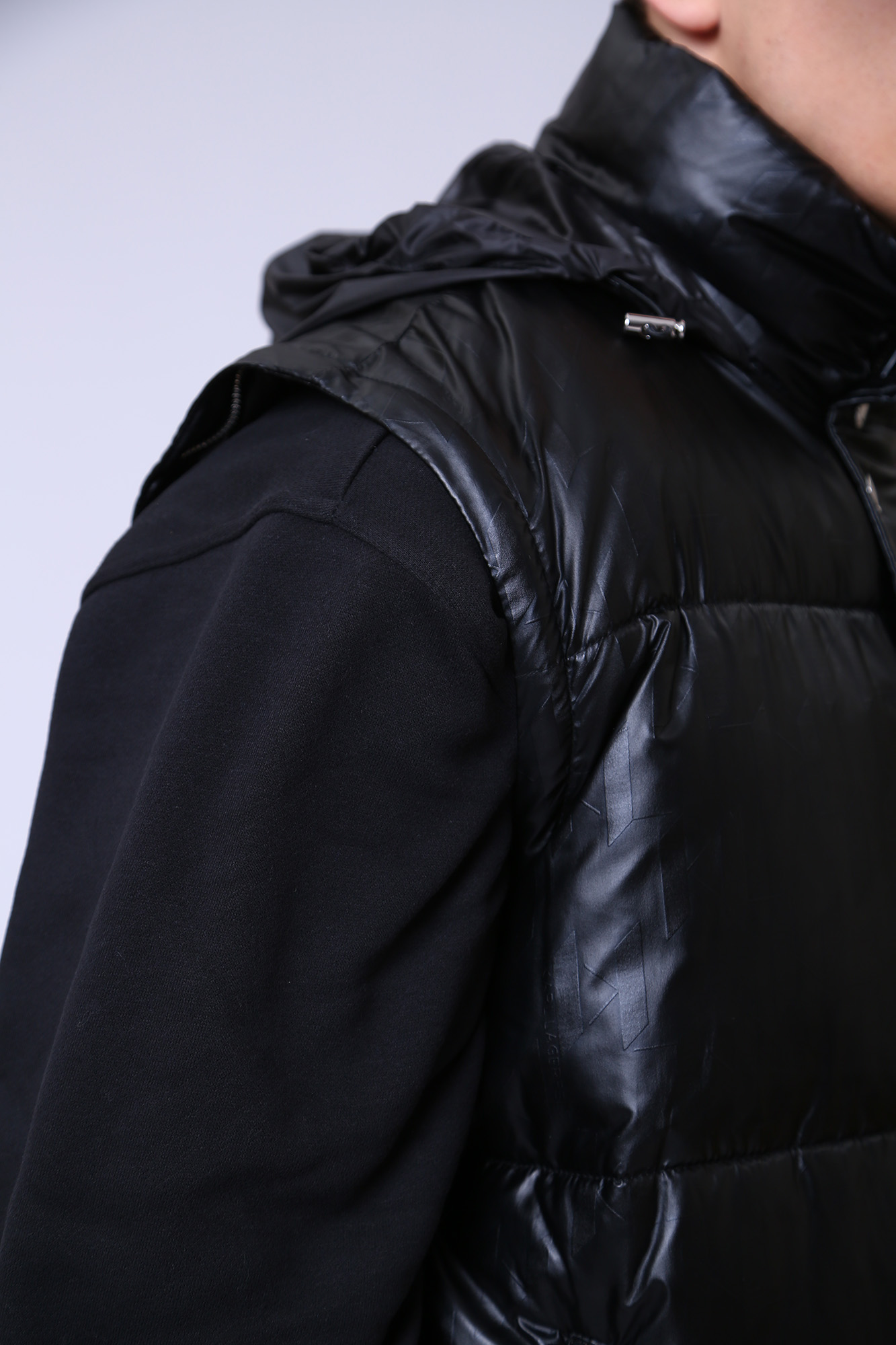 524507_505007 Куртка пуховая Karl Lagerfeld Черный