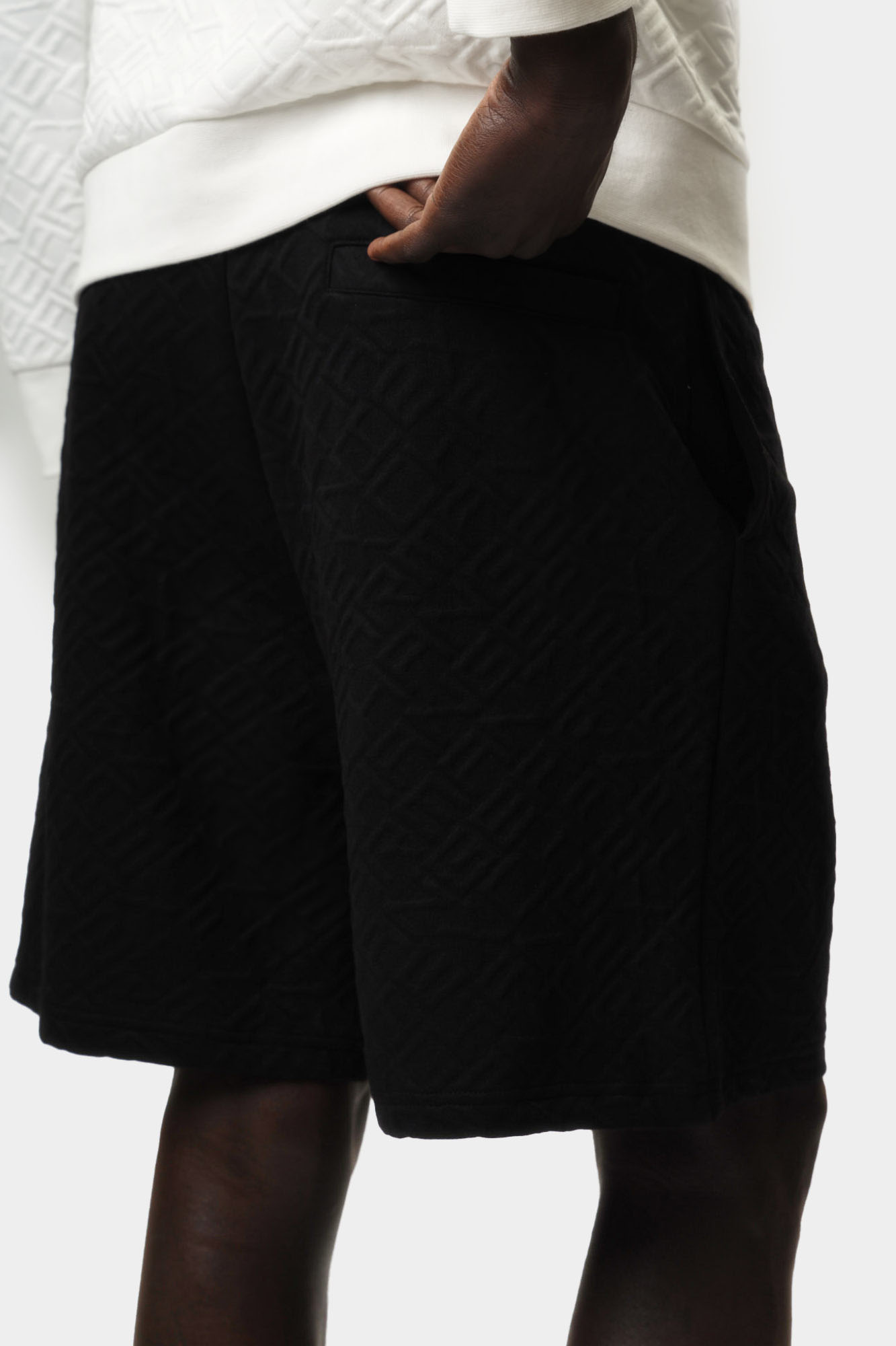 XM000476_AF13037 Шорты трикотажные Armani Exchange Черный