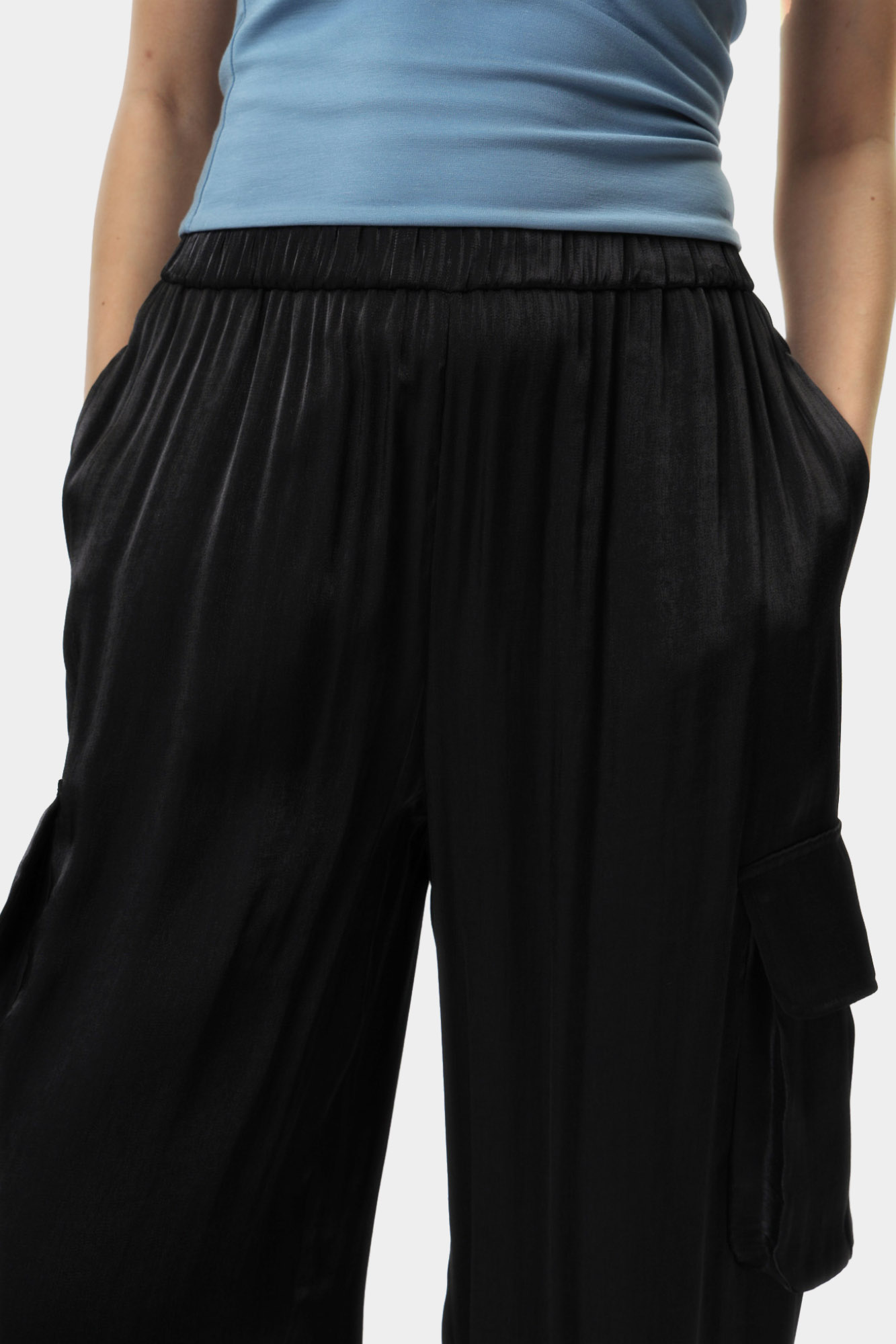 Брюки Armani Exchange Черный