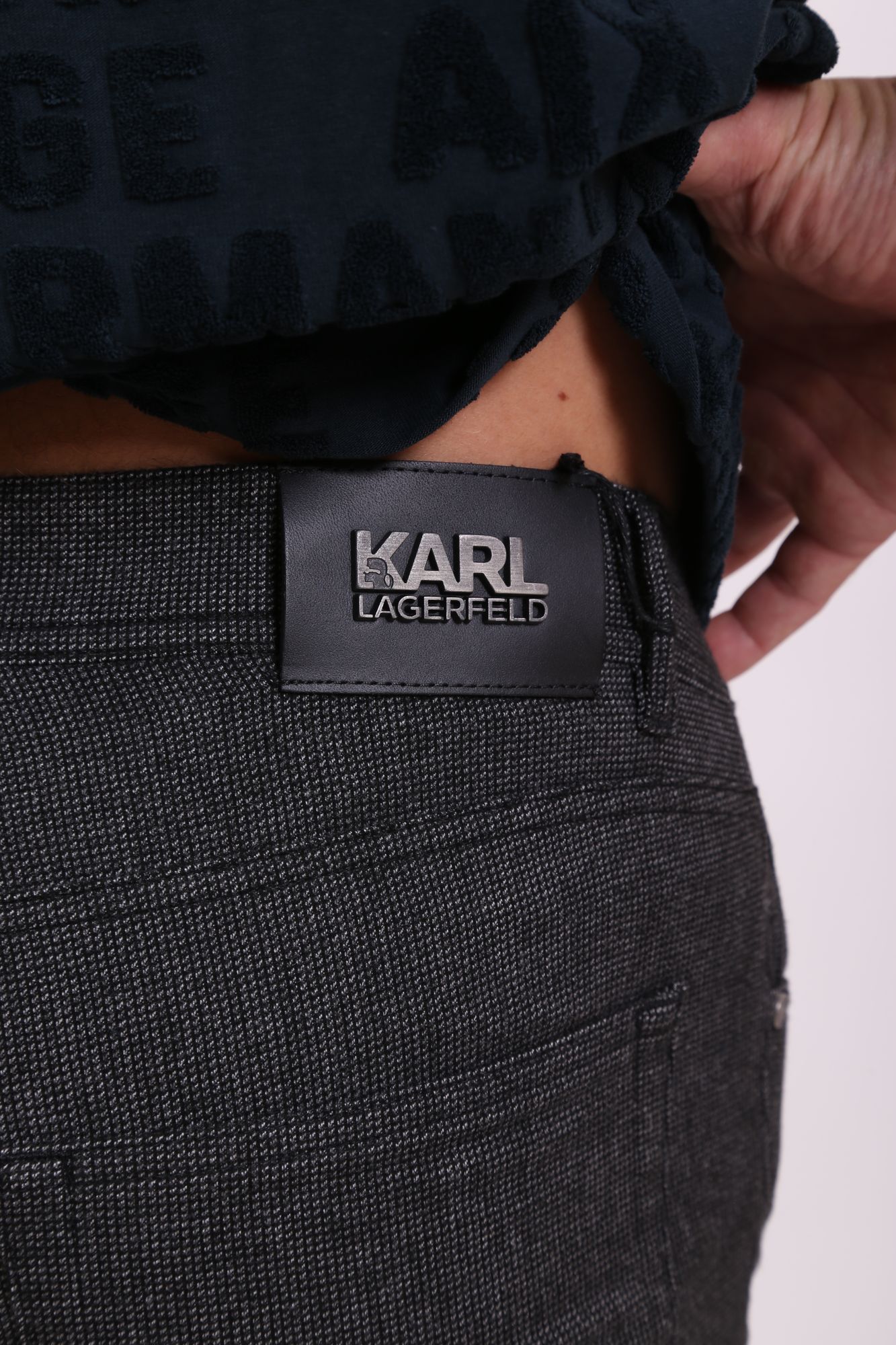 512805_265840 Брюки 5-карманные Karl Lagerfeld Серый