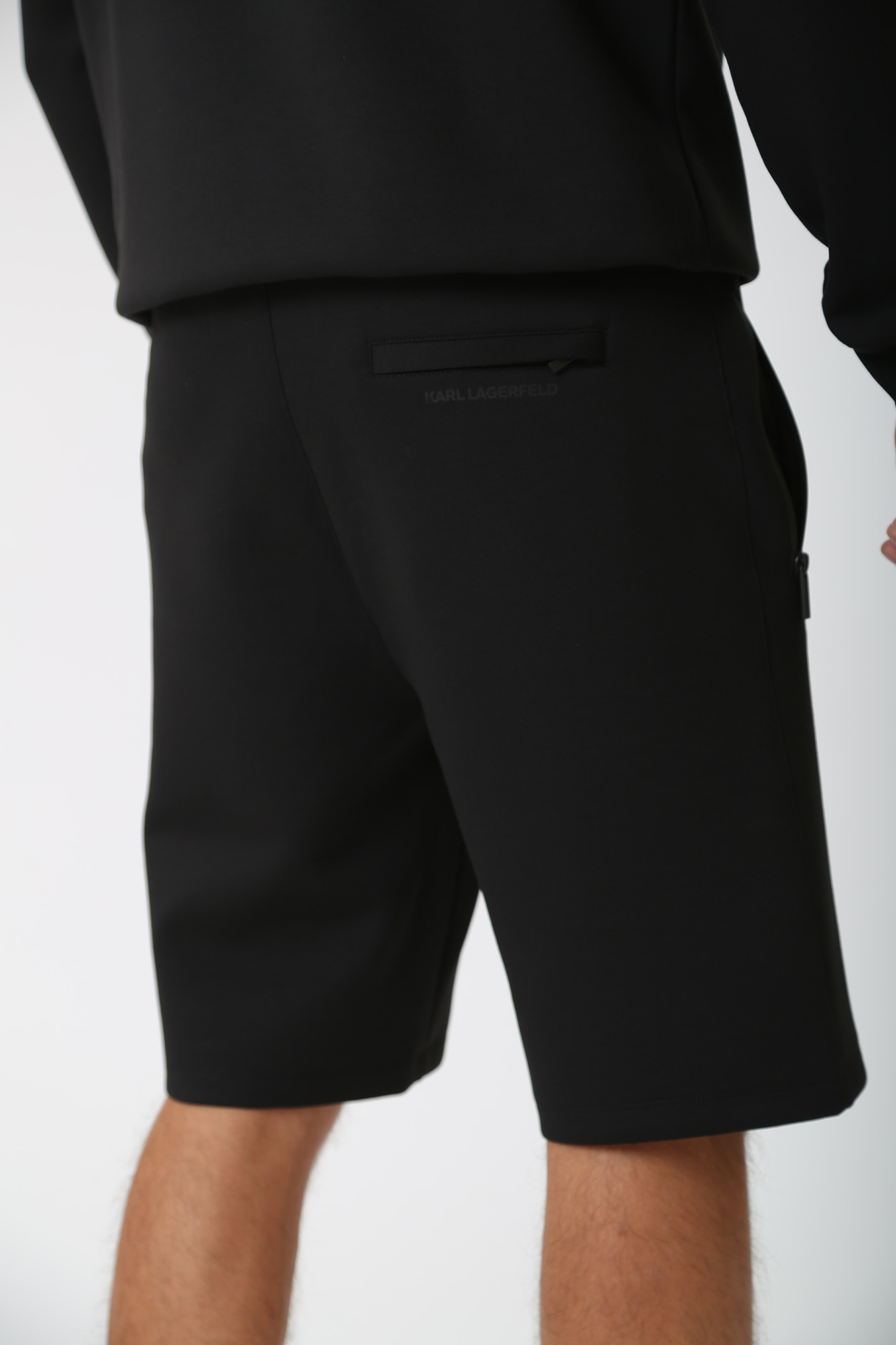 533902_705073 Шорты трикотажные Karl Lagerfeld Черный