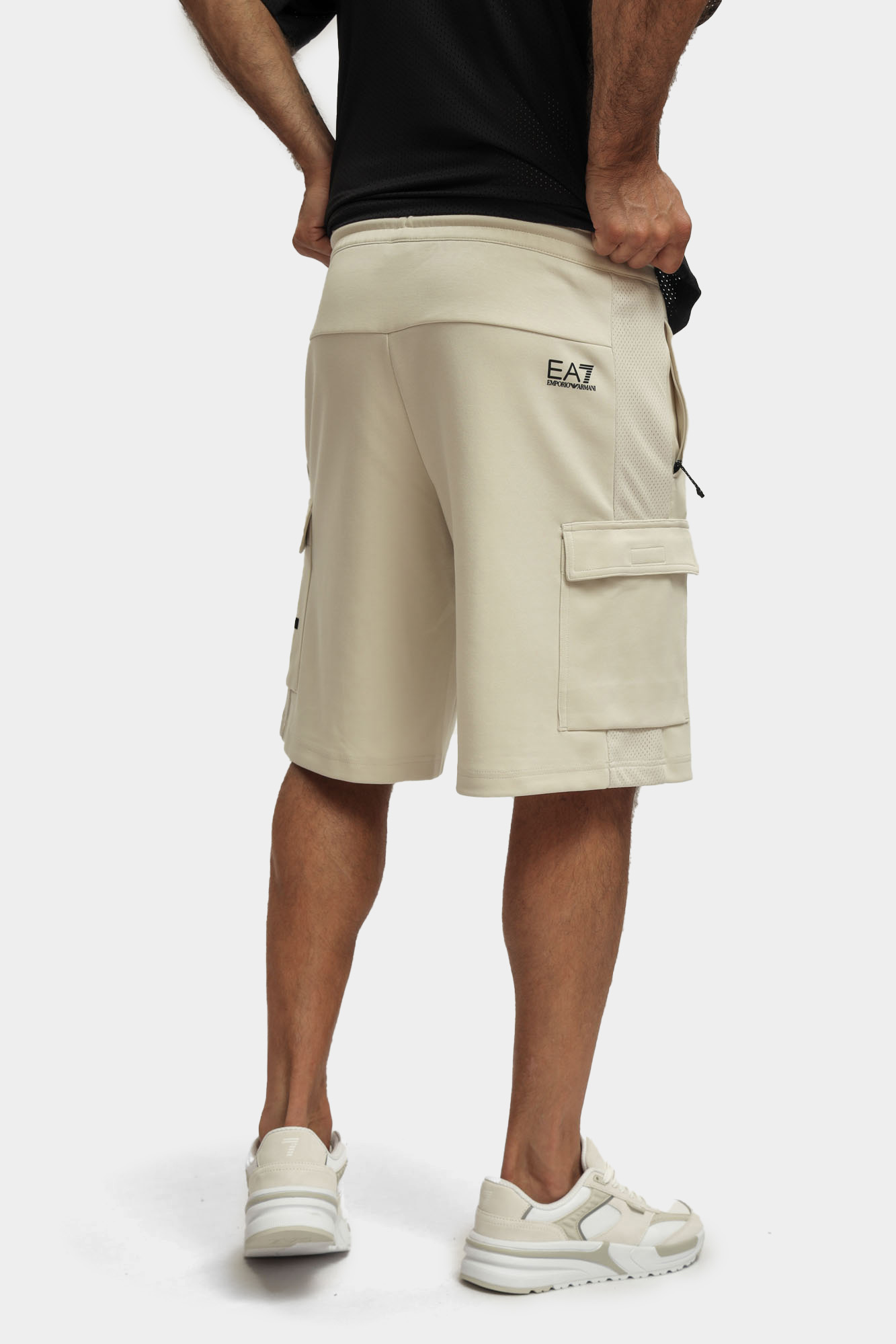 7M000326_AF12660 Шорты трикотажные EA7 Бежевый