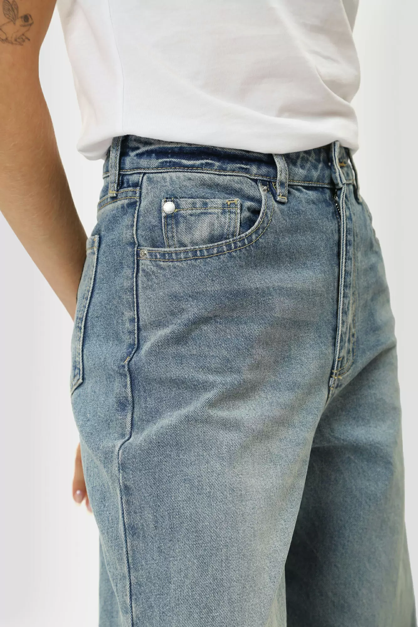 8NYJ38_Y4AAZ_150A брюки джинсовые armani exchange 