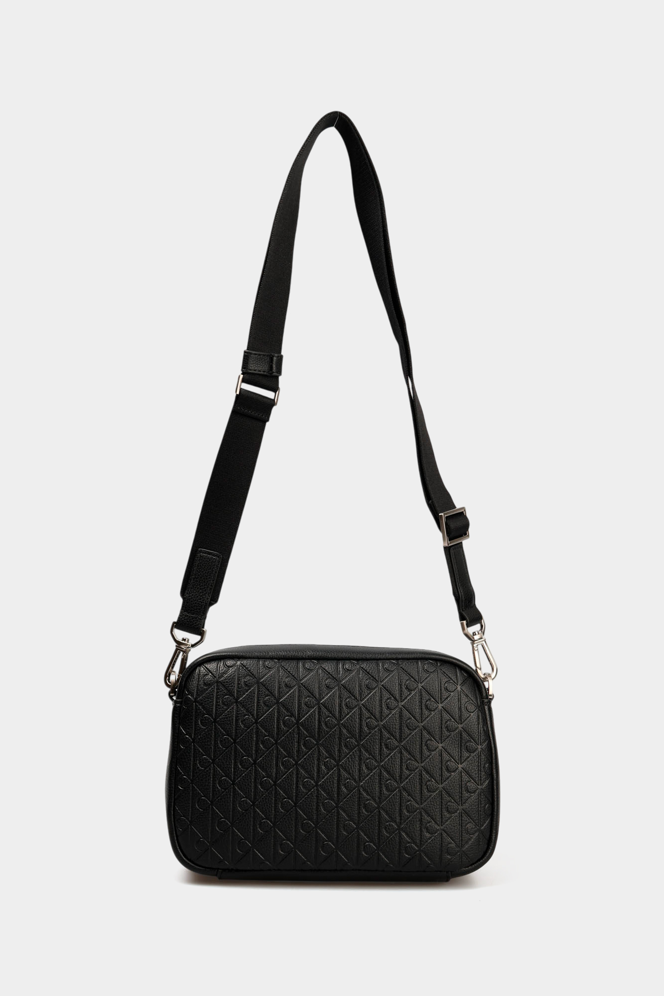 LV04D3203G Сумка Calvin Klein Jeans Черный